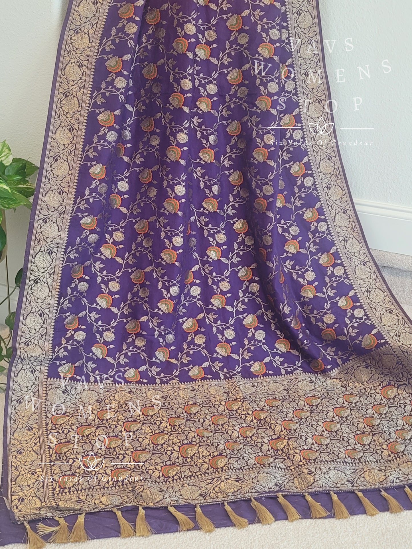 Benarasi Semi Soft Dola Silk Designer Saree