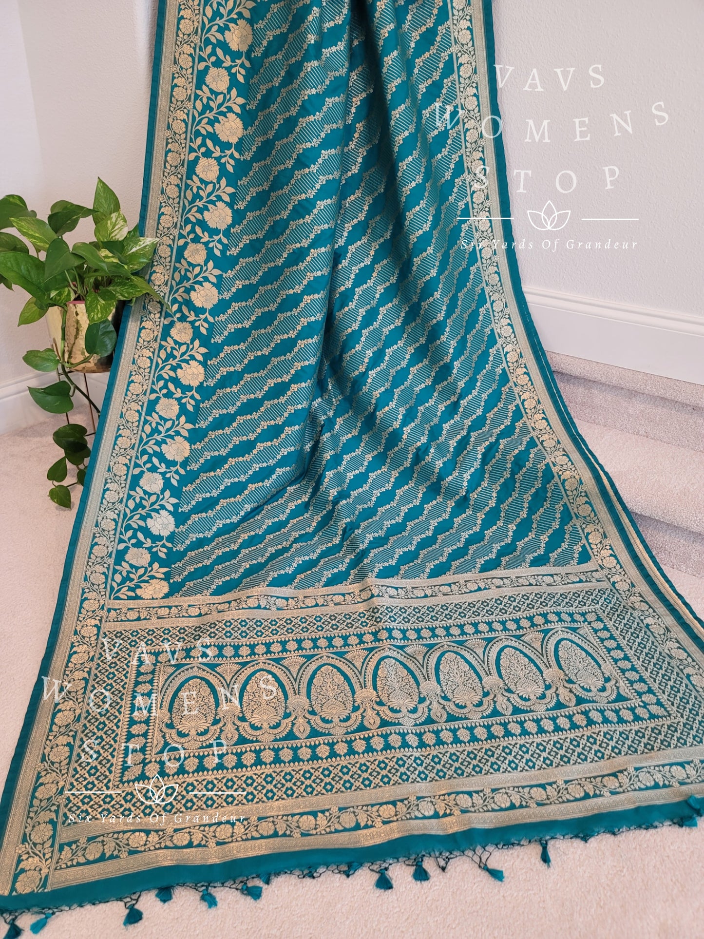 Benarasi Uppada Soft Silk Designer Saree - Benarasi Blouse