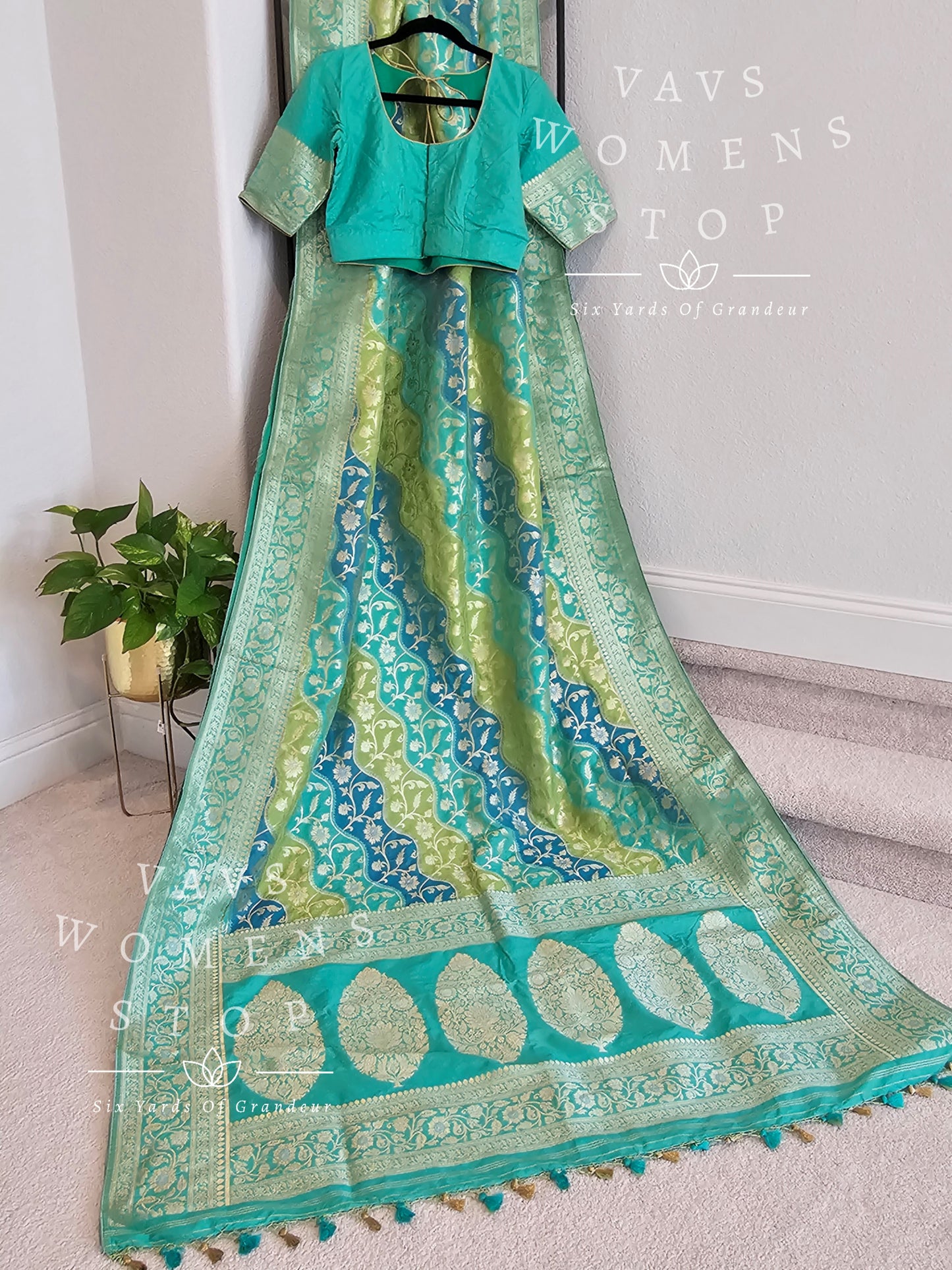 Benarasi Uppada Soft Silk Designer Saree - Blouse