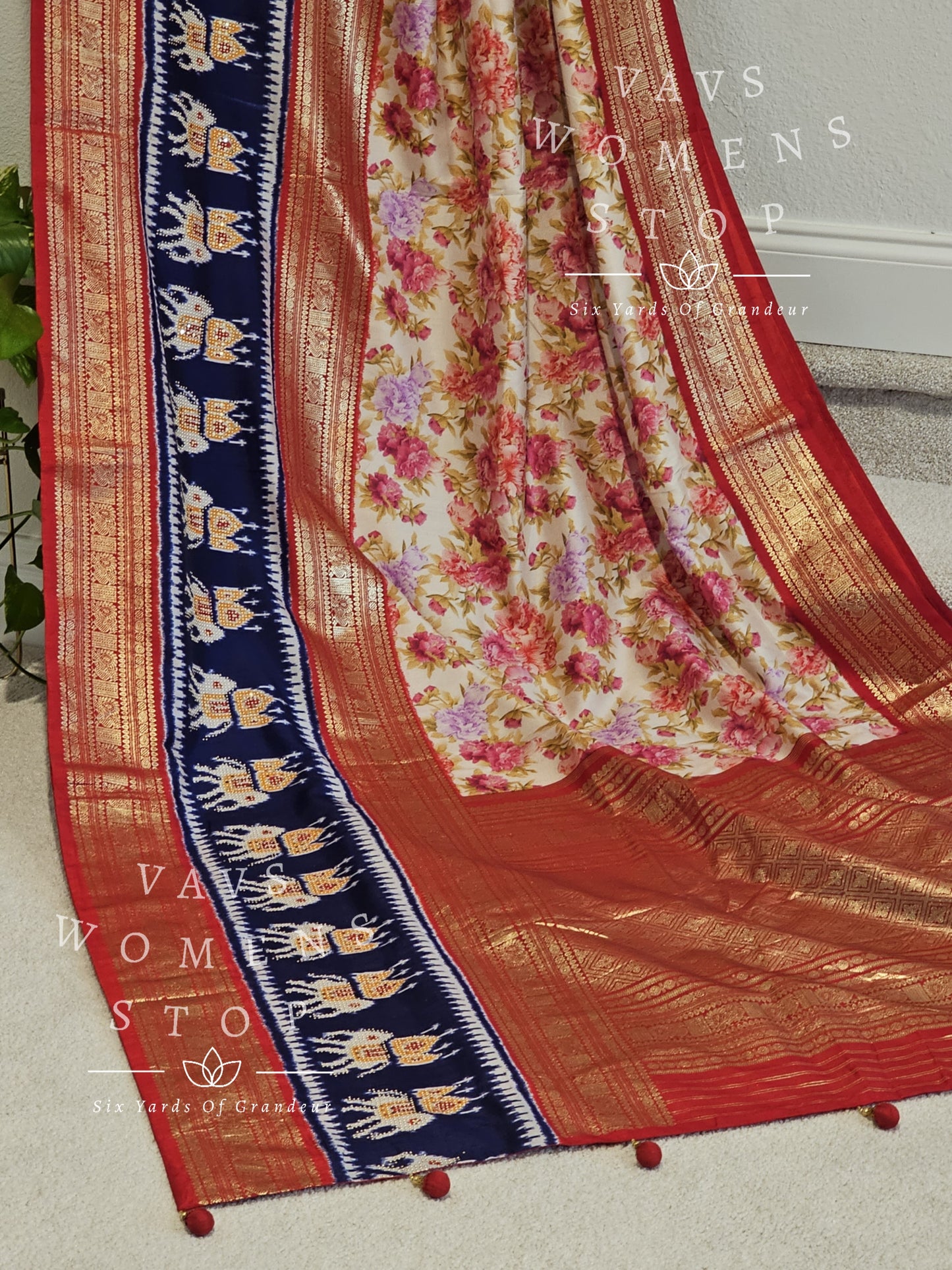 Munga Patola Silk Saree - Blouse