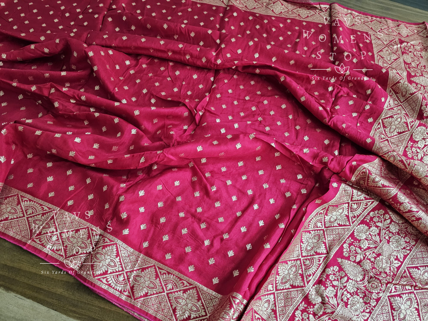 Munga Benarasi Silk Duppata