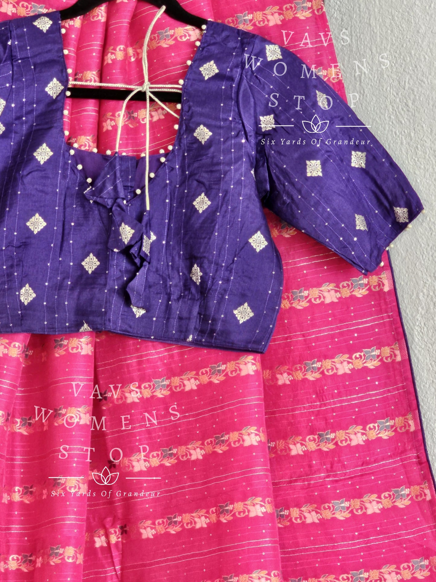 Benarasi dola silk saree - blouse