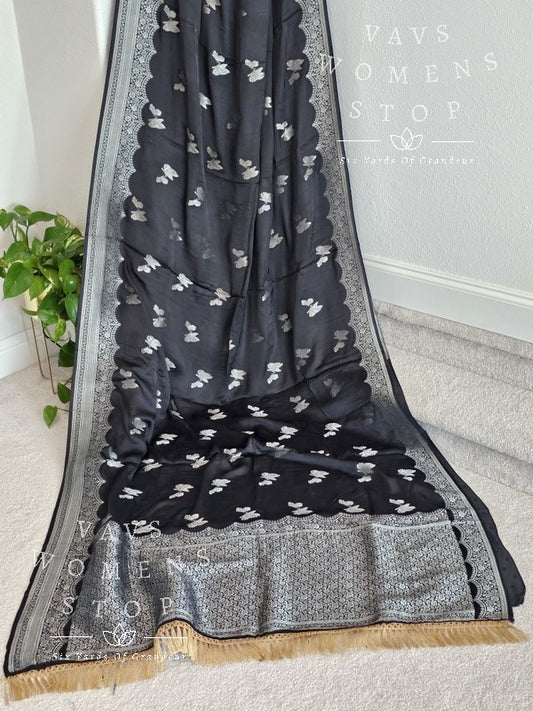 Munga Crepe Satin Benarasi Silk Saree