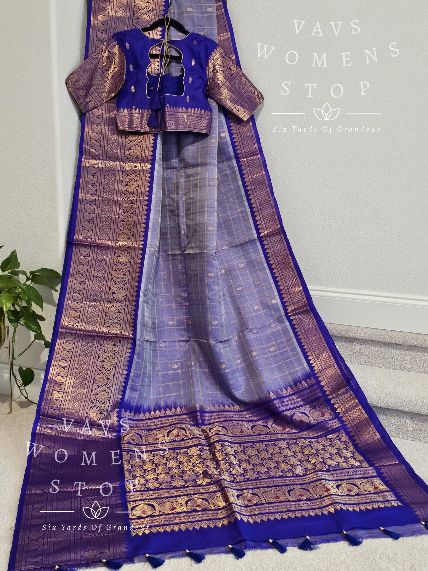 Pure Gadwal Handwoven Silk Saree With Stitched Blouse