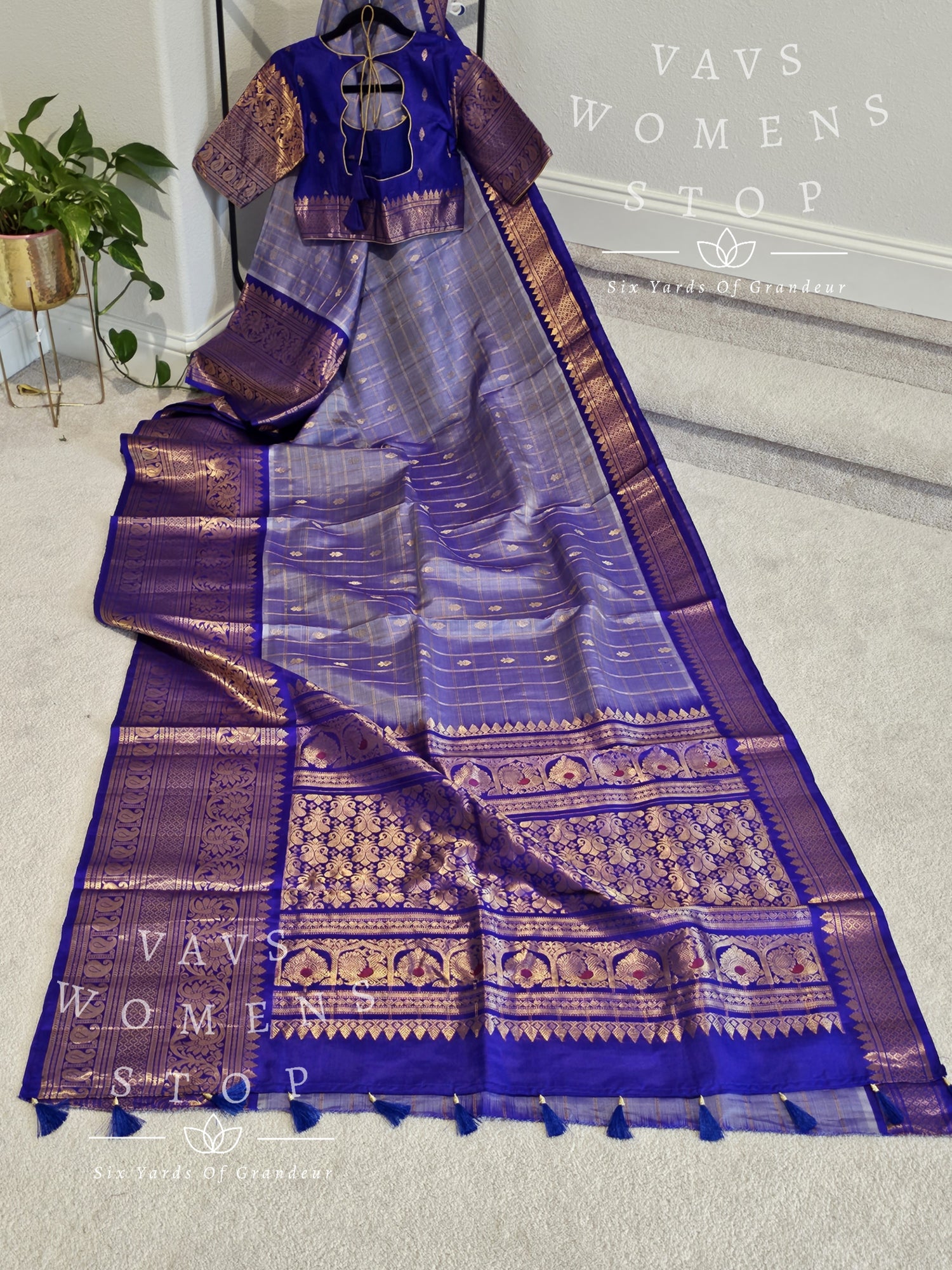 Pure Gadwal Handwoven Silk Saree With Stitched Blouse