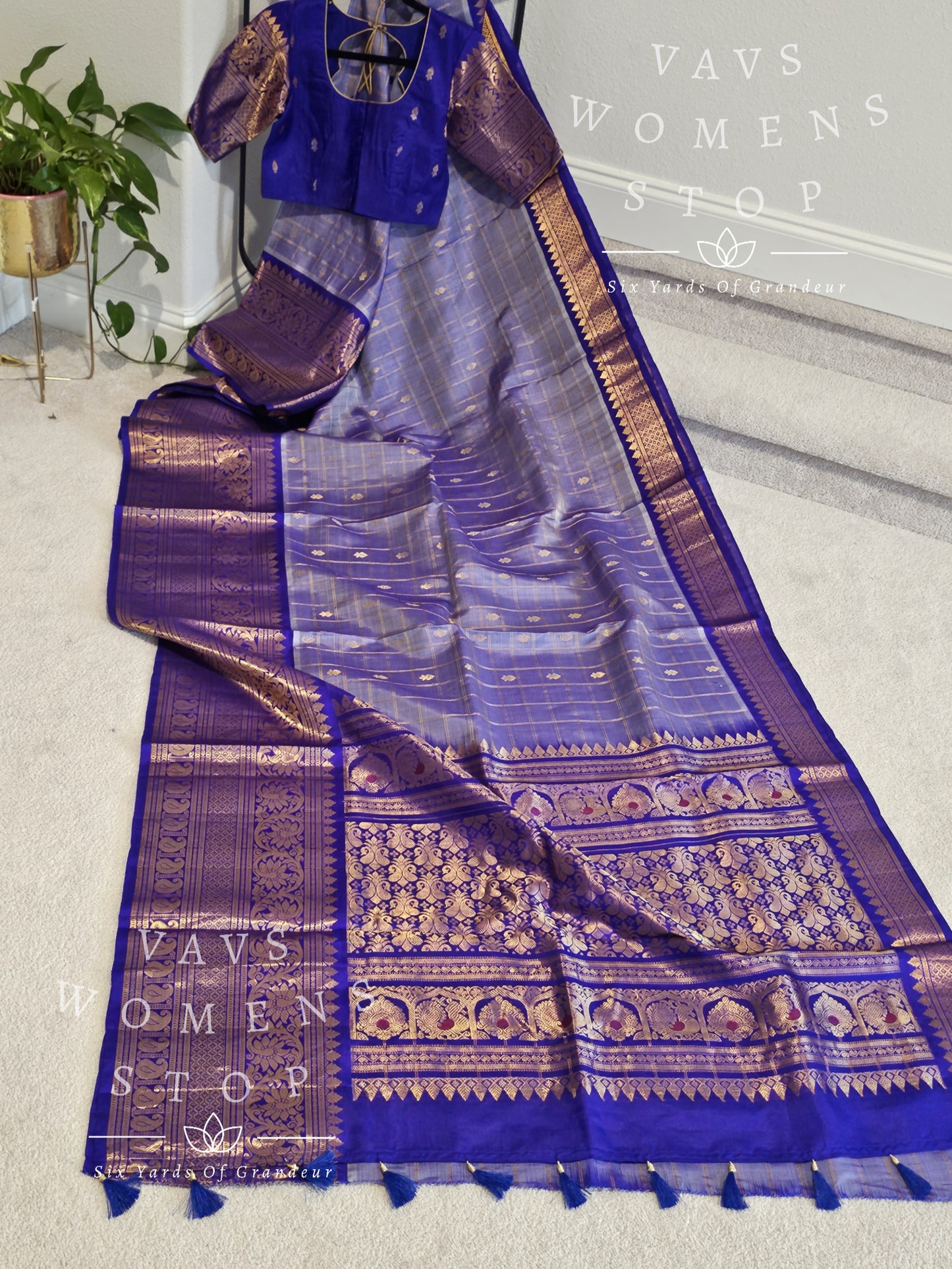Pure Gadwal Handwoven Silk Saree With Stitched Blouse