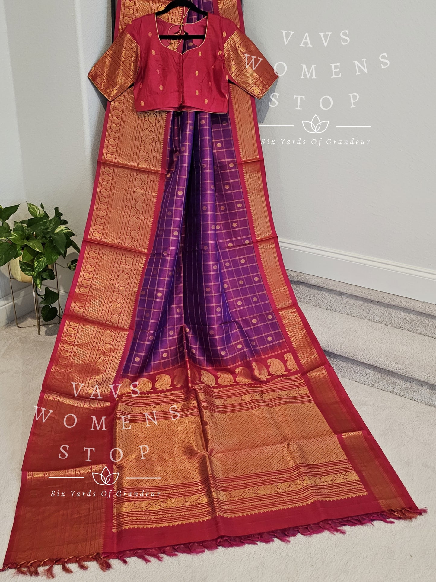 Pure Gadwal Handwoven Silk Saree With Stitched Blouse