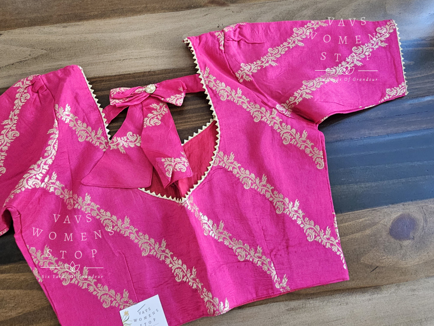 Munga Crepe Silk Benarasi Blouse