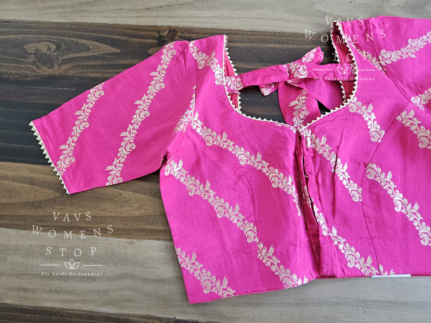 Munga Crepe Silk Benarasi Blouse