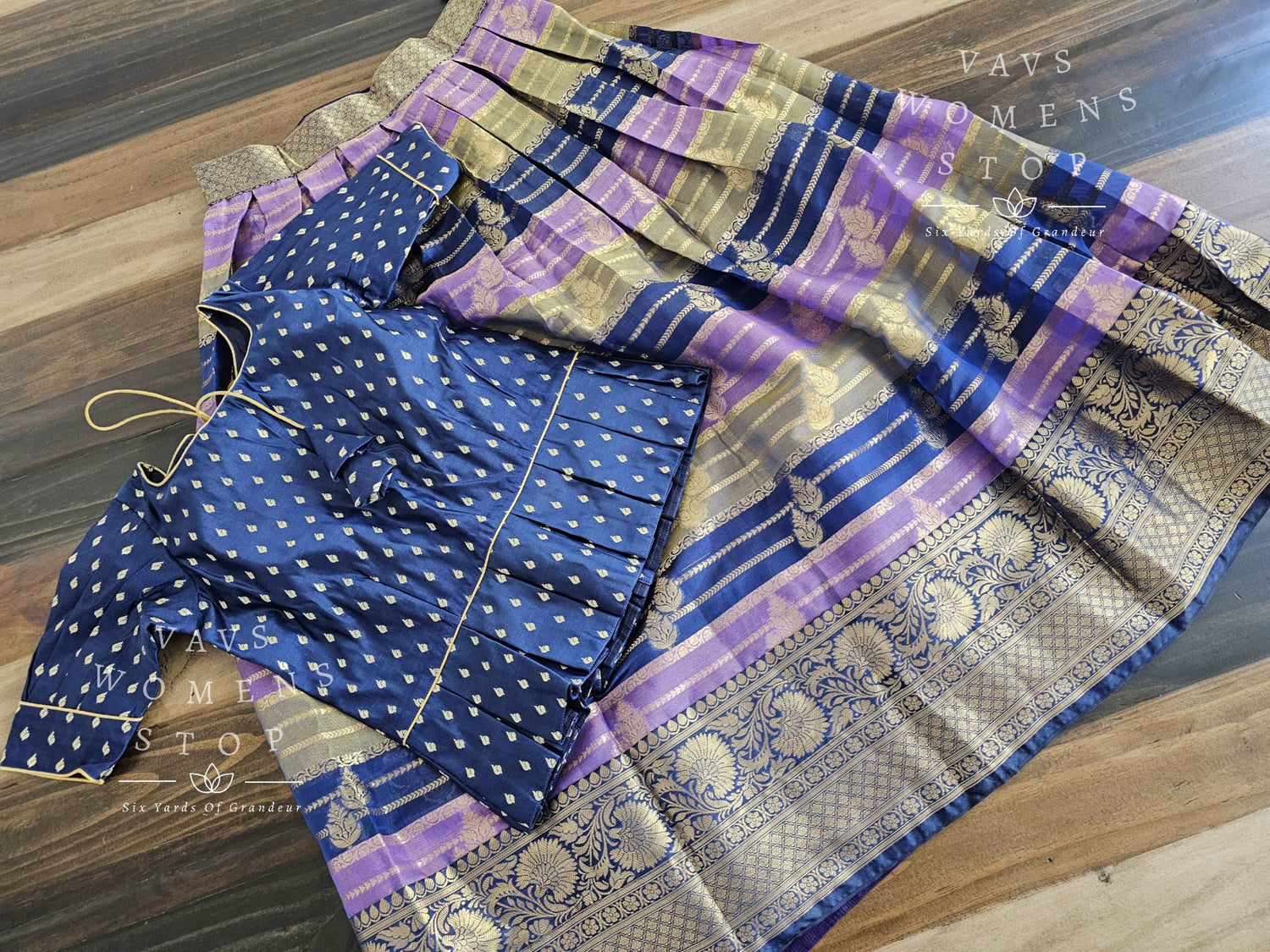 Chiniya Benarasi Langa Blouse/ Pattu Pavadai set