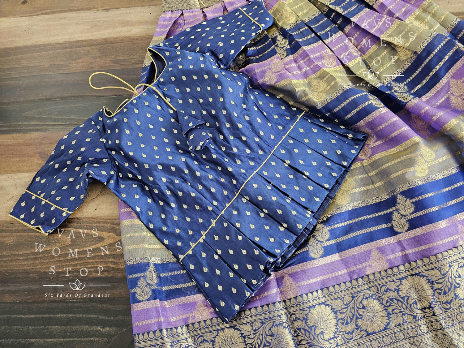 Chiniya Benarasi Langa Blouse/ Pattu Pavadai set