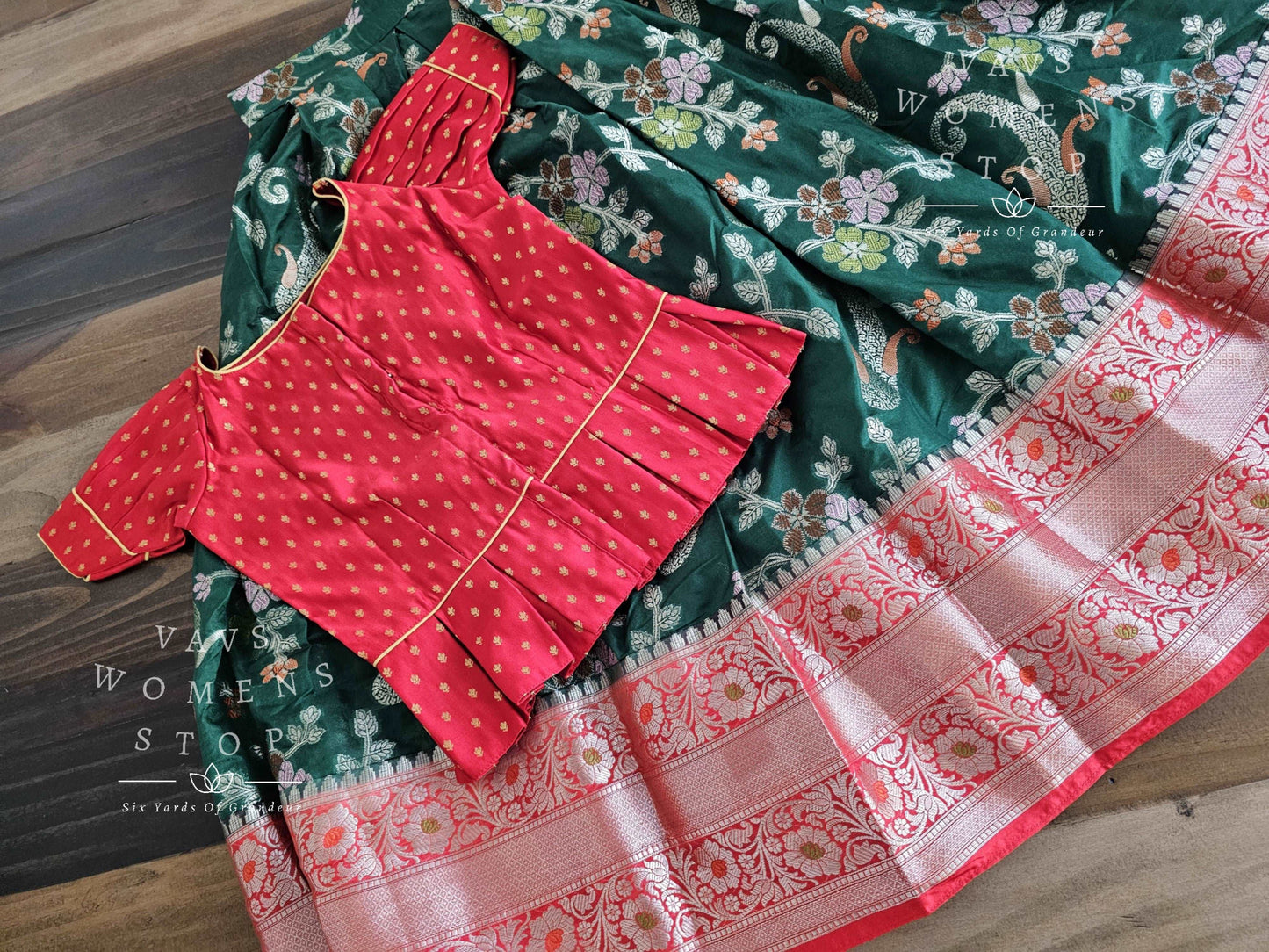 Chiniya Benarasi Lehenga Blouse