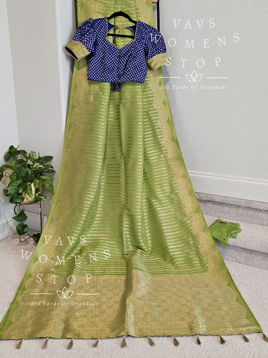 Semi Crepe Benarasi Silk Saree - Blouse