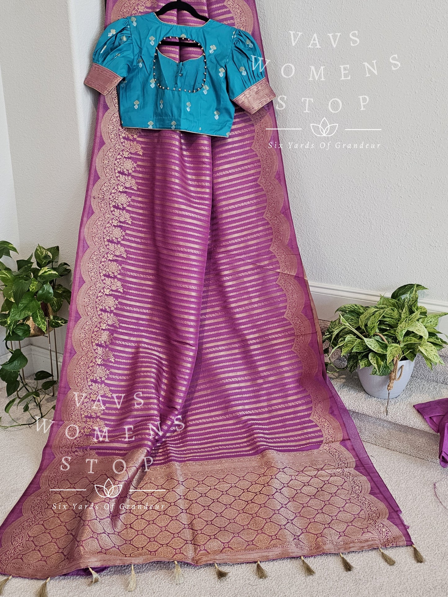 Semi Crepe Benarasi Silk Saree - Blouse