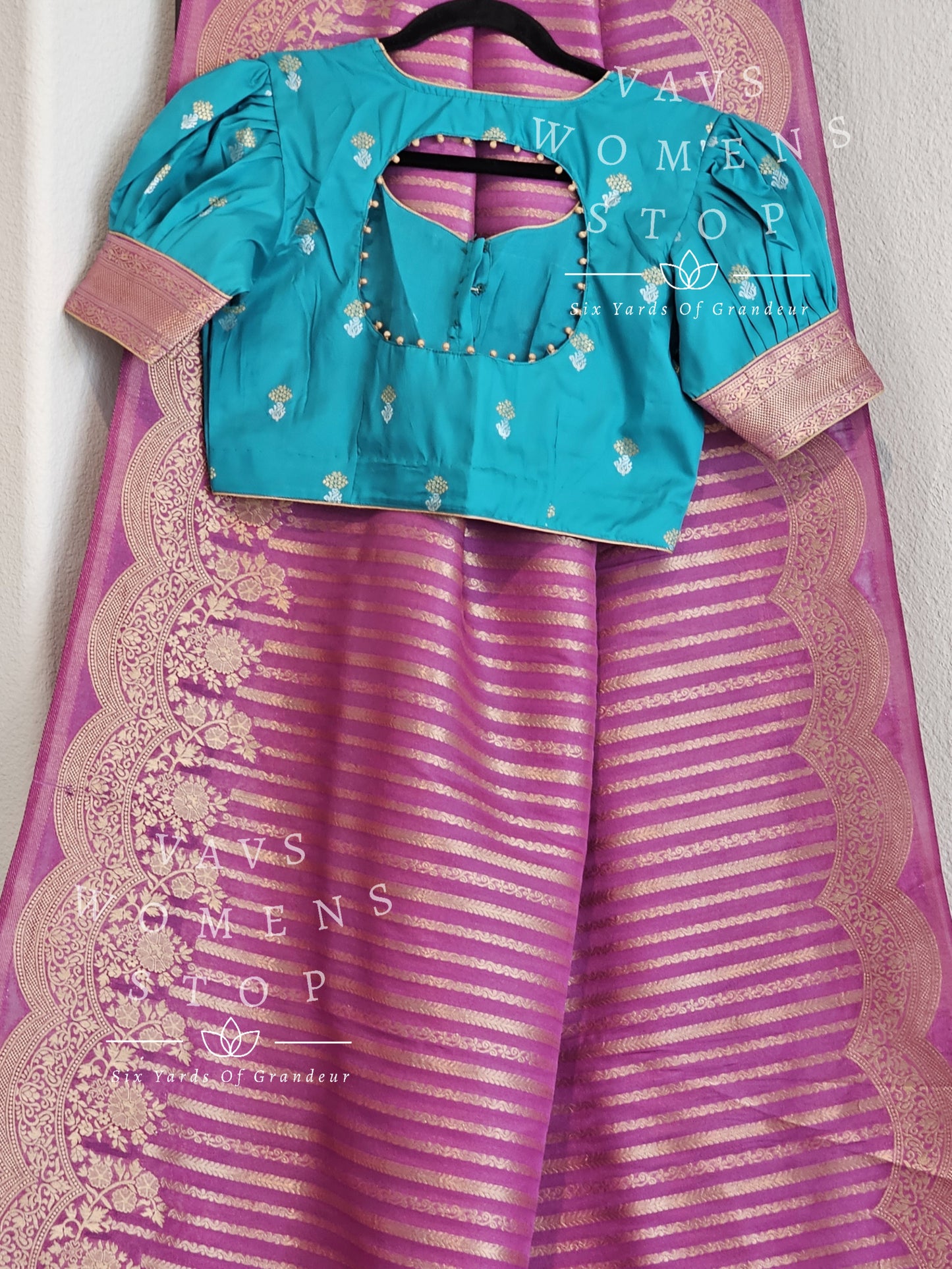 Semi Crepe Benarasi Silk Saree - Blouse