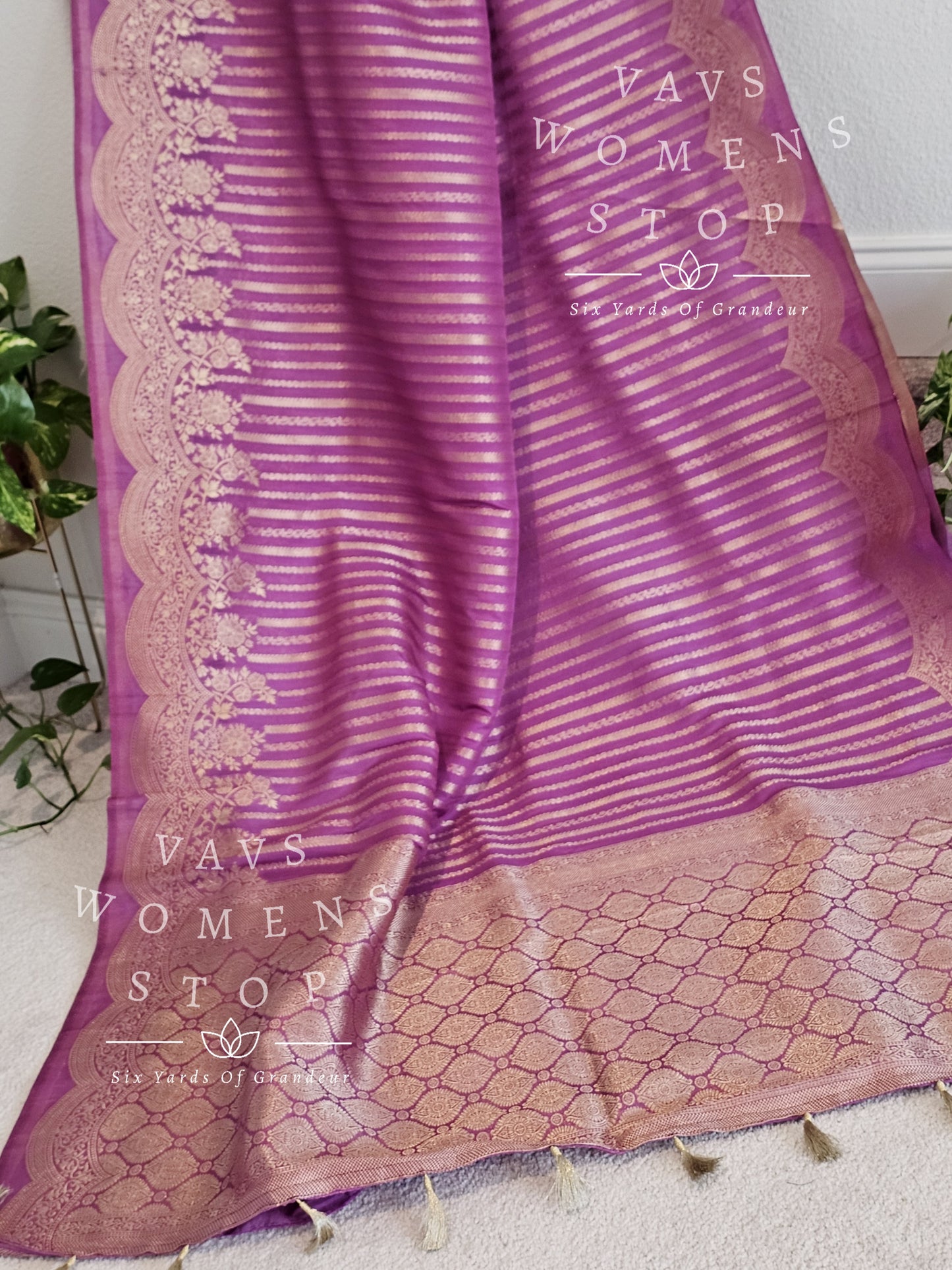 Semi Crepe Benarasi Silk Saree - Blouse