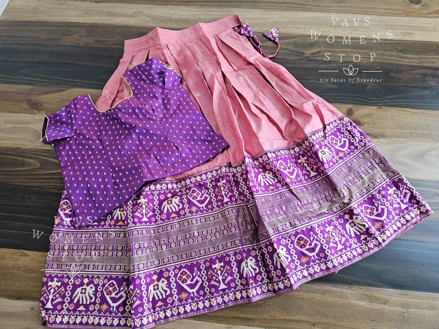 Benarasi Patola Langa Blouse/ Pattu Pavadai set