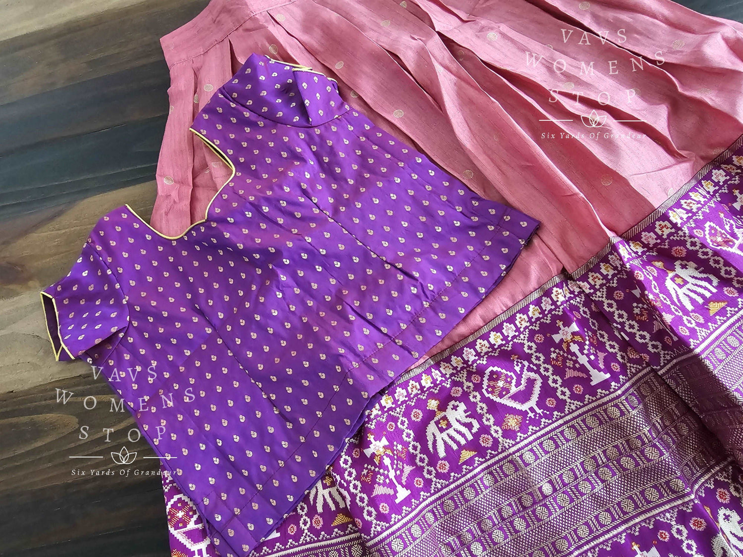 Benarasi Patola Langa Blouse/ Pattu Pavadai set