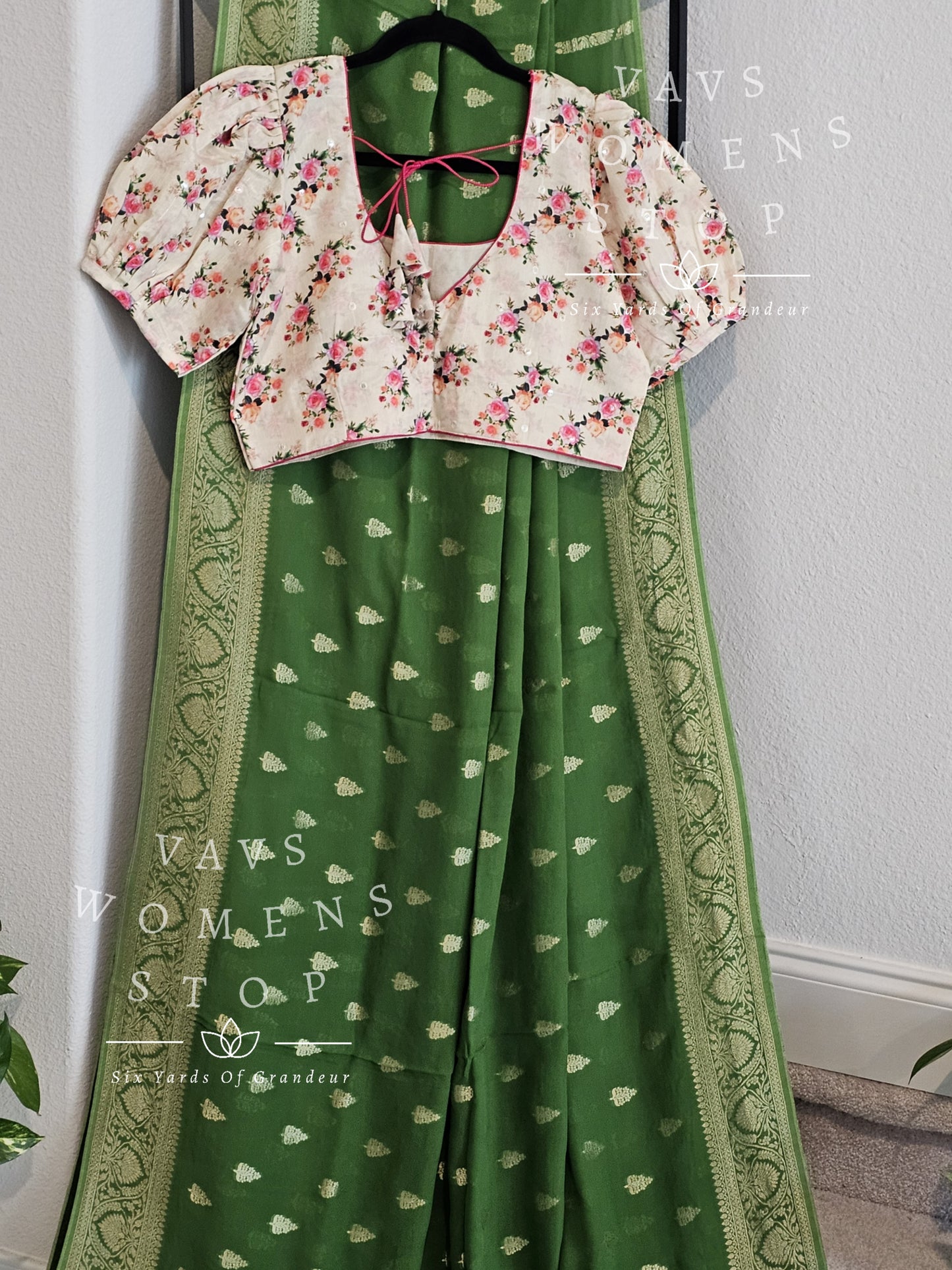 Designer Viscose Georgette Silk Saree - Puff Sleeves Floral Blouse