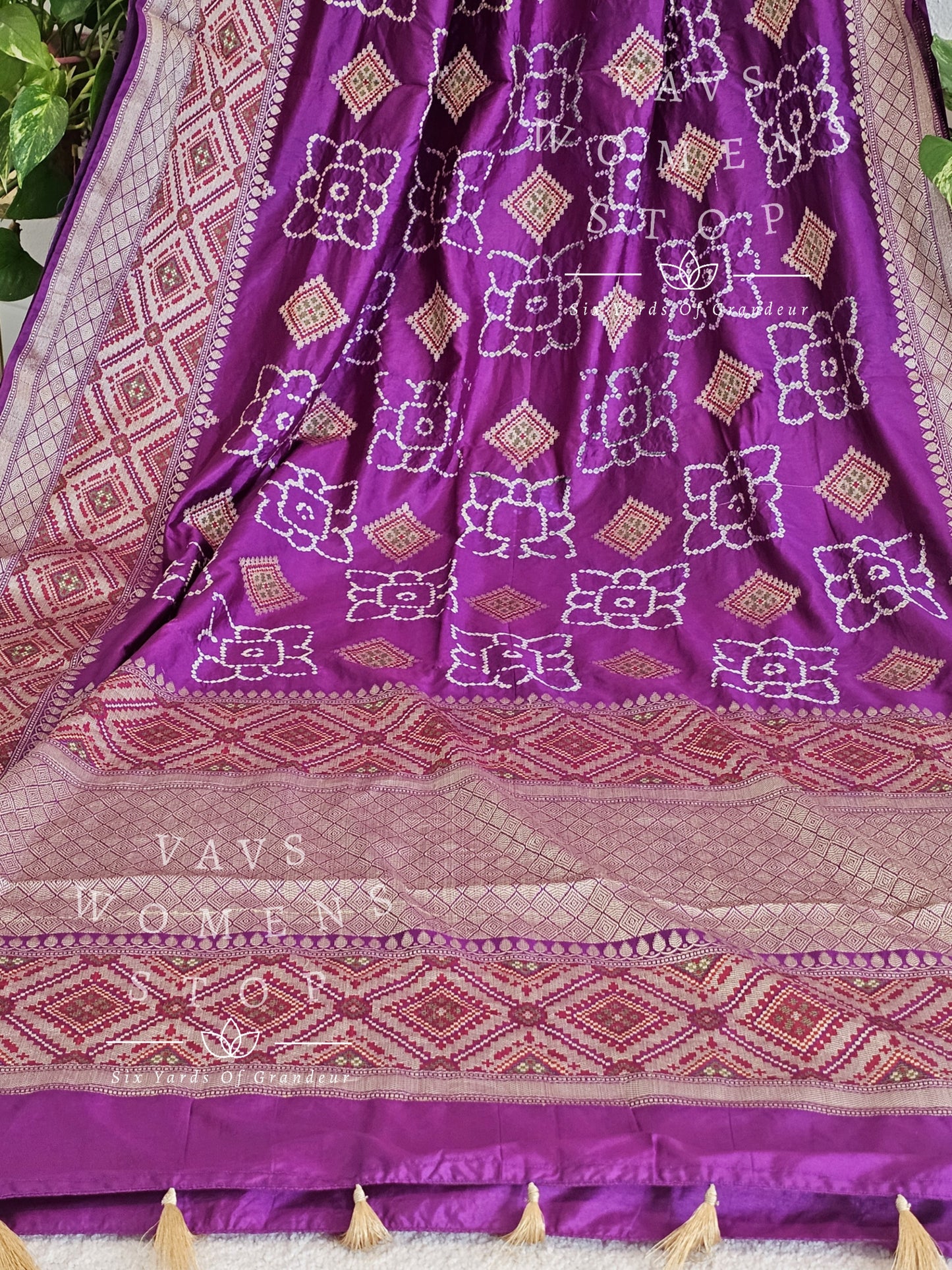 Dupion Silk Bhandini Saree - Paithani Blouse