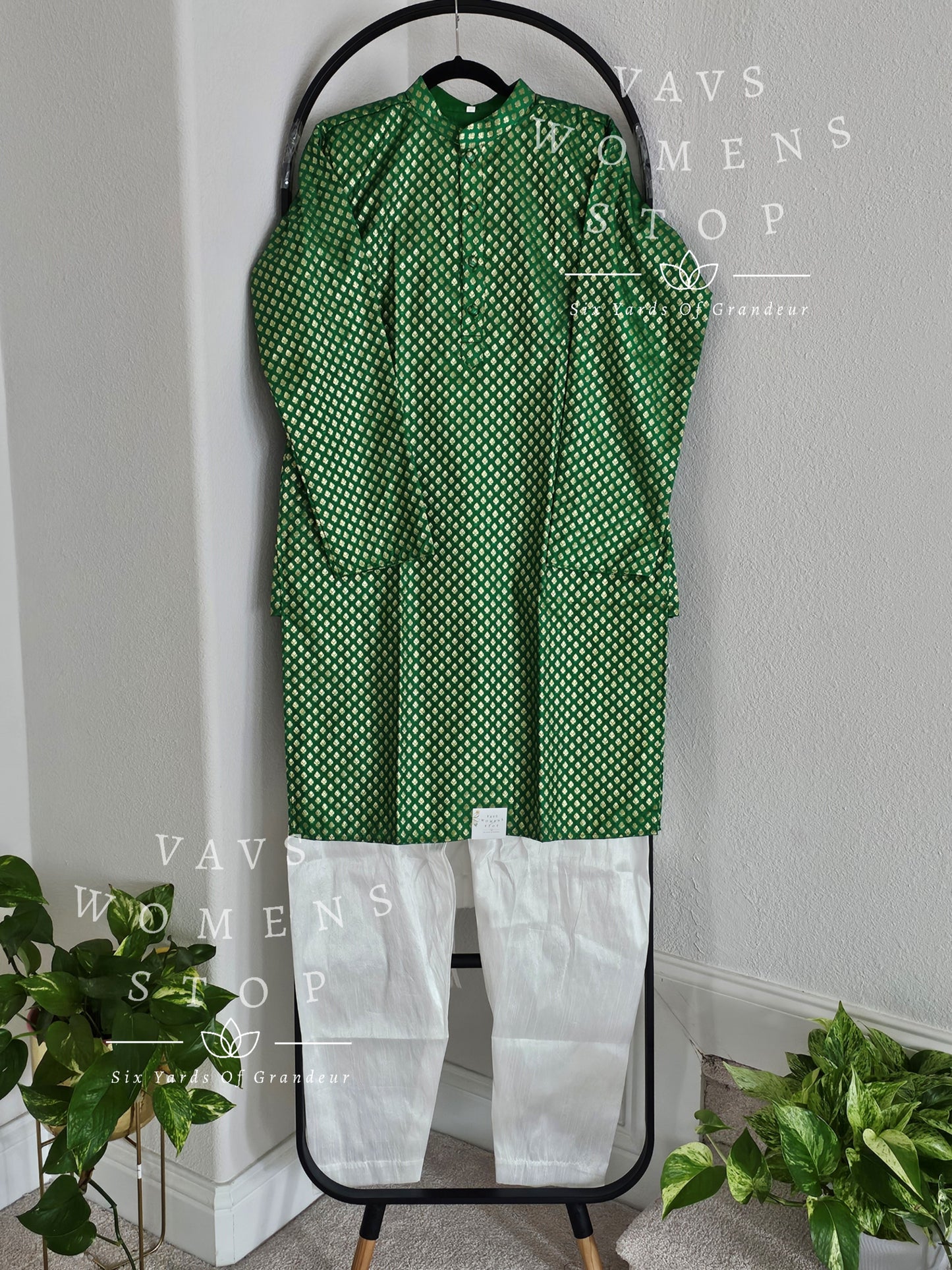 Men's Benarasi Kurta - Pajama Set Size M