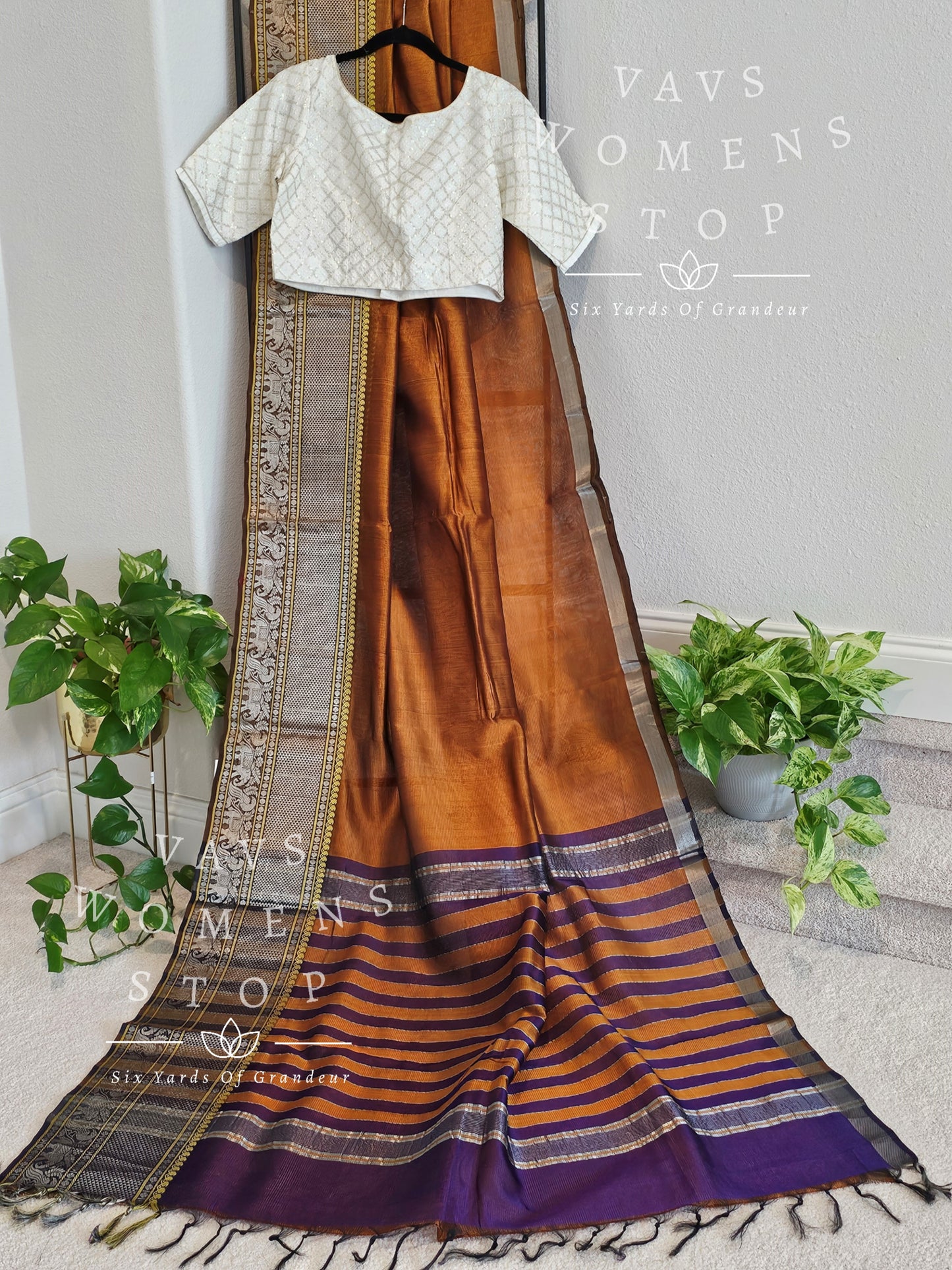 Mangalagiri Pattu Silk Cotton Kanchi Border Saree - Chikankari Blouse