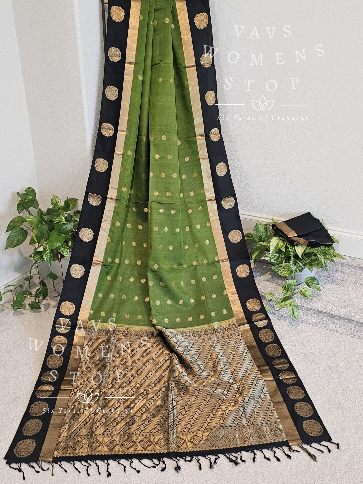 Pure Kanchi Soft Silk Saree - Benarasi Blouse