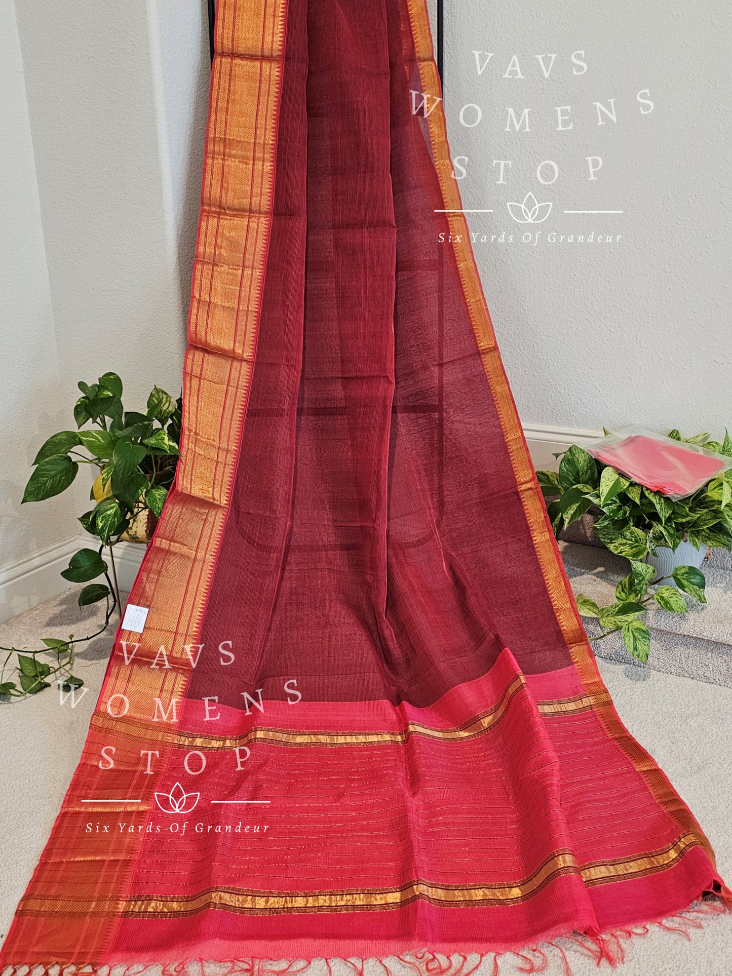 Mangalagiri Pattu Saree - Benarasi Blouse