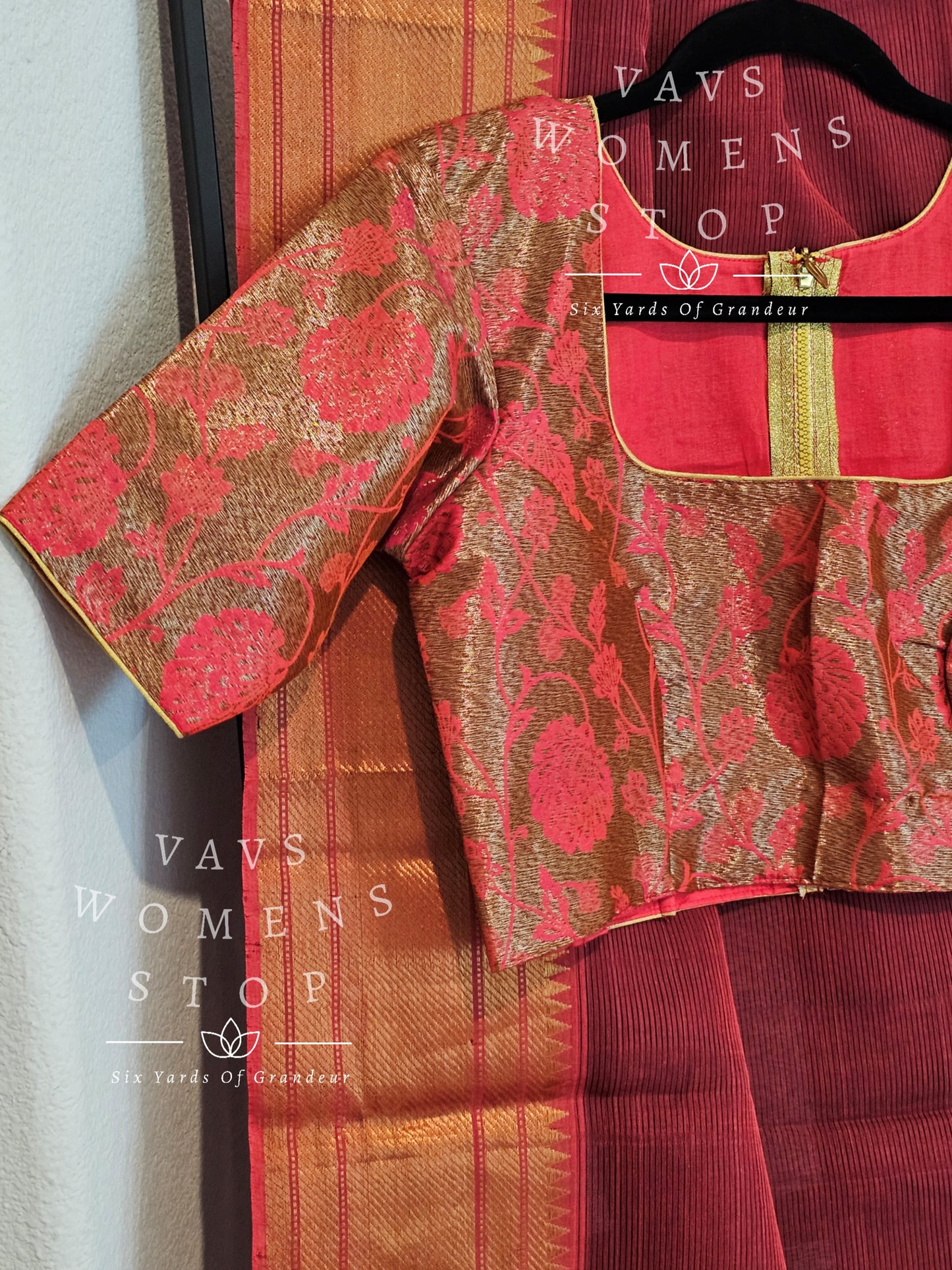 Mangalagiri Pattu Saree - Benarasi Blouse