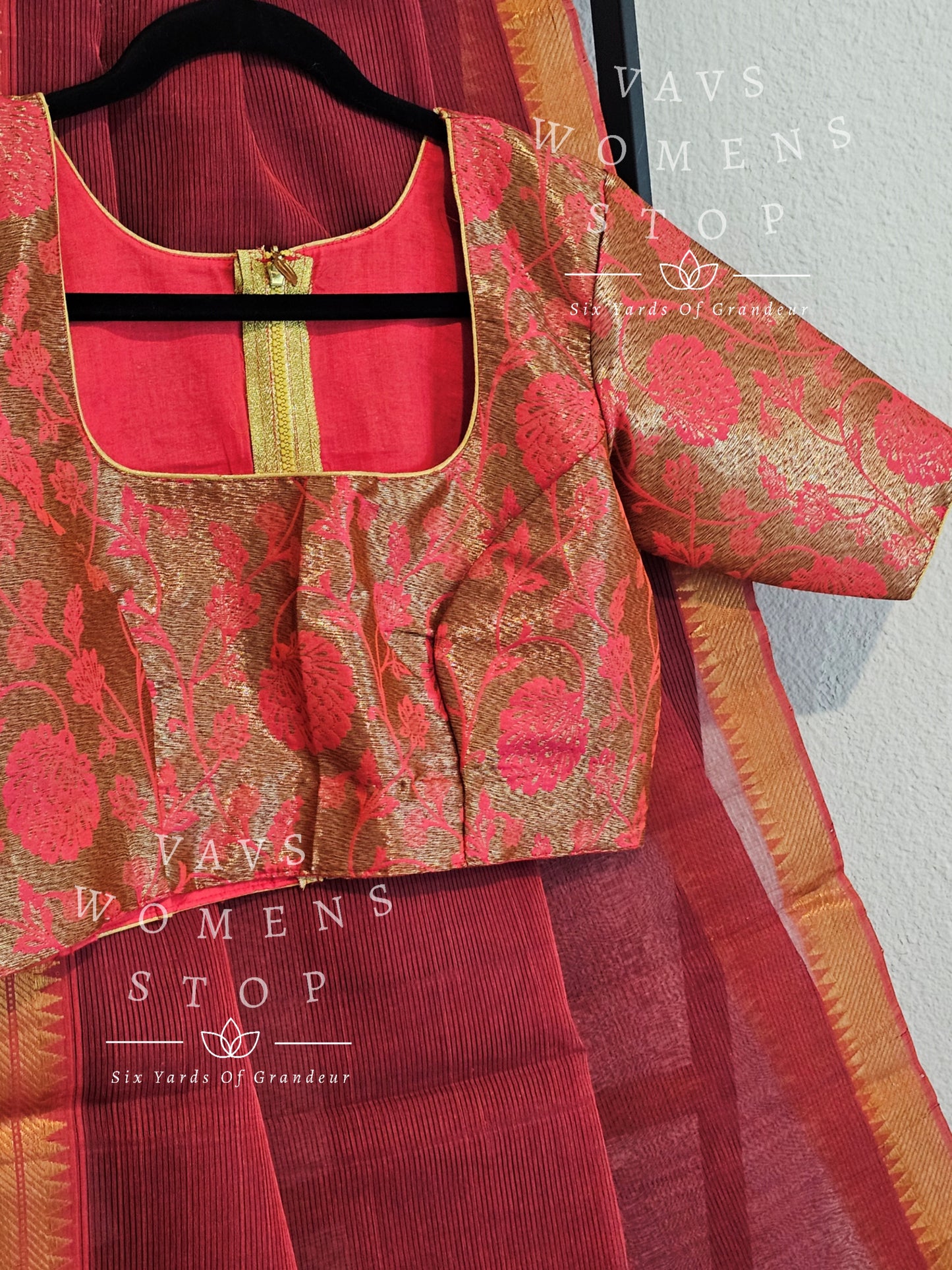 Mangalagiri Pattu Saree - Benarasi Blouse