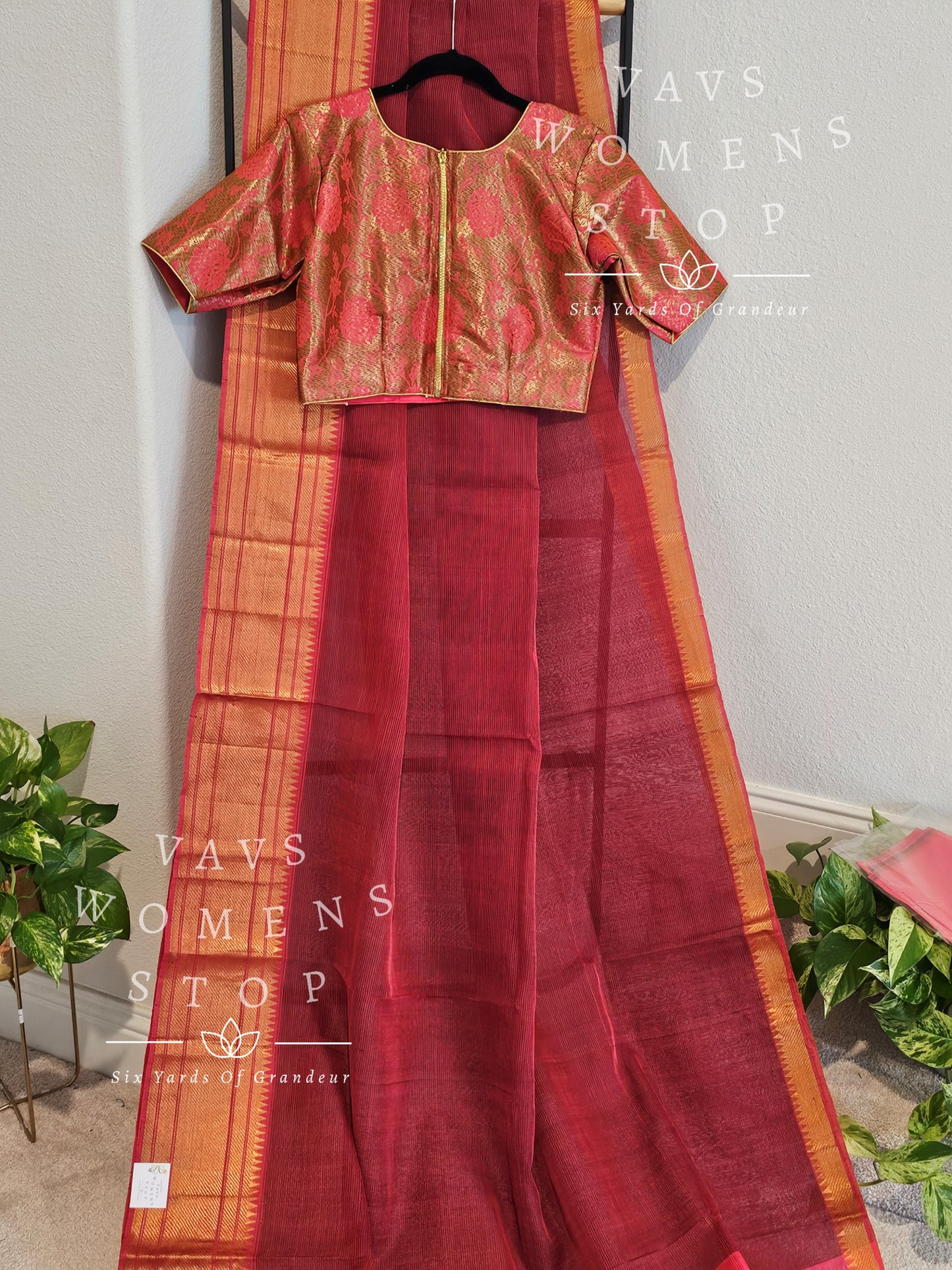 Mangalagiri Pattu Saree - Benarasi Blouse