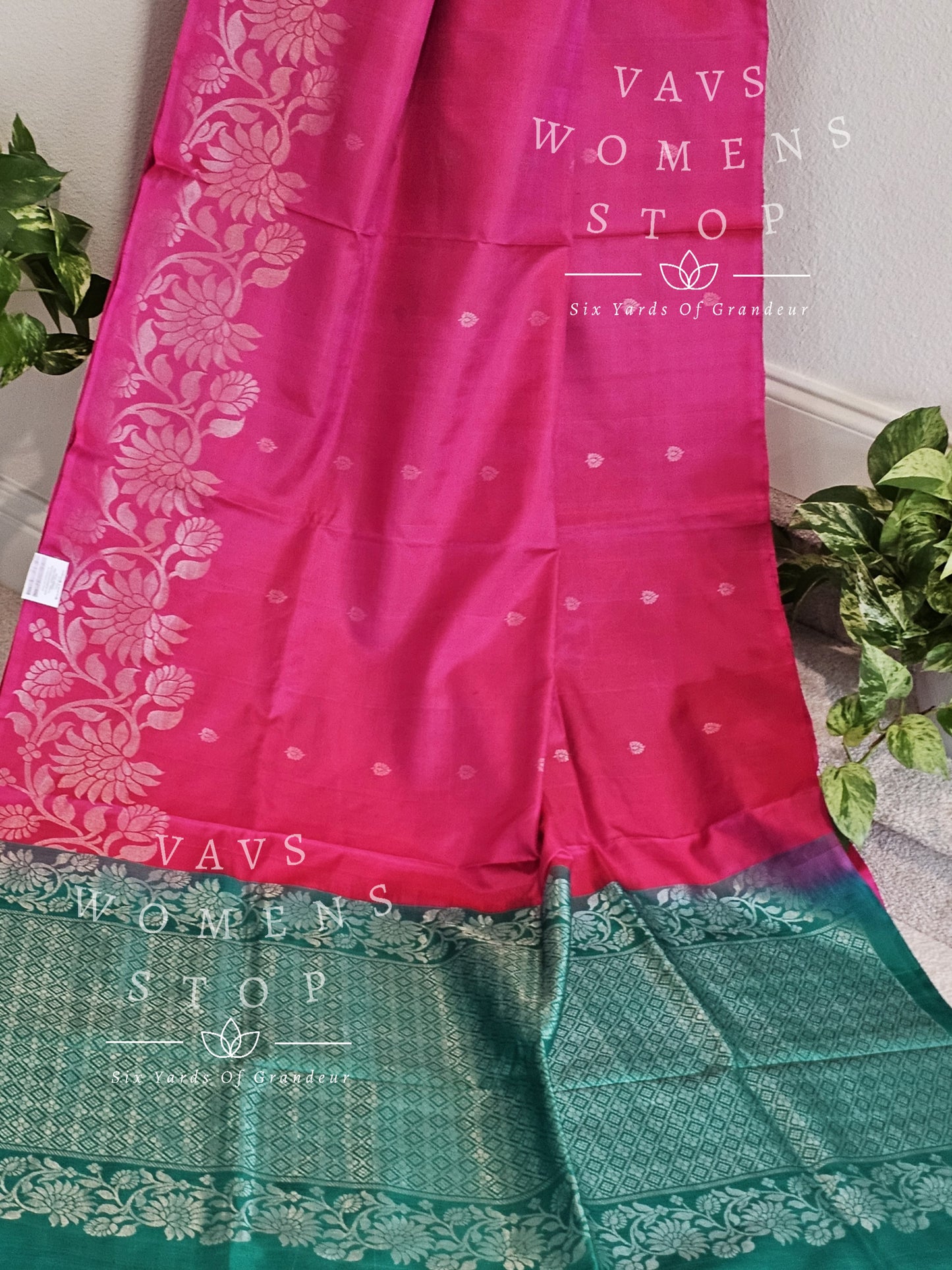 Pure Kanchi Soft Silk Saree - Benarasi Blouse