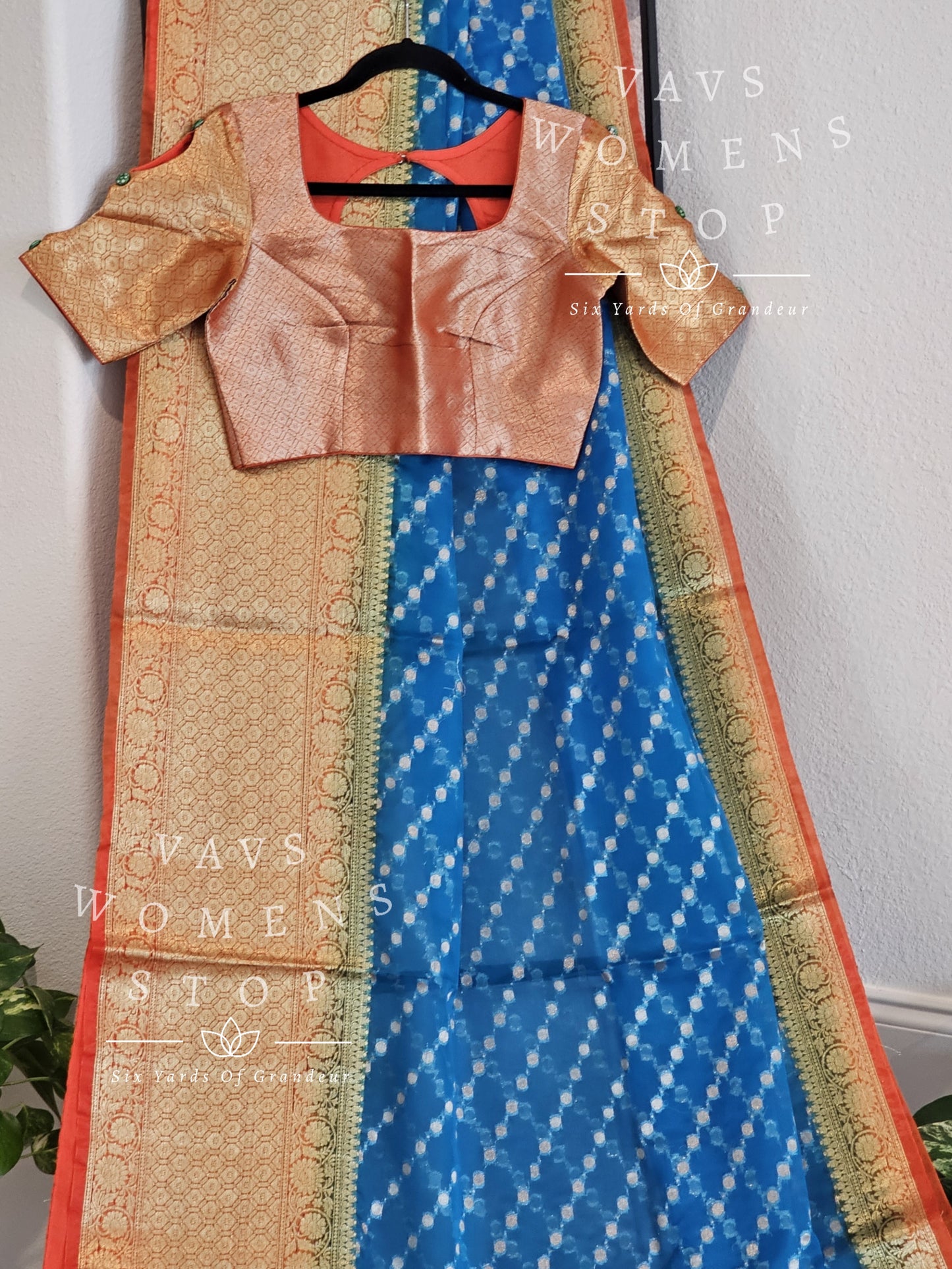 Kanchi Border Semi Organza Saree - Blouse