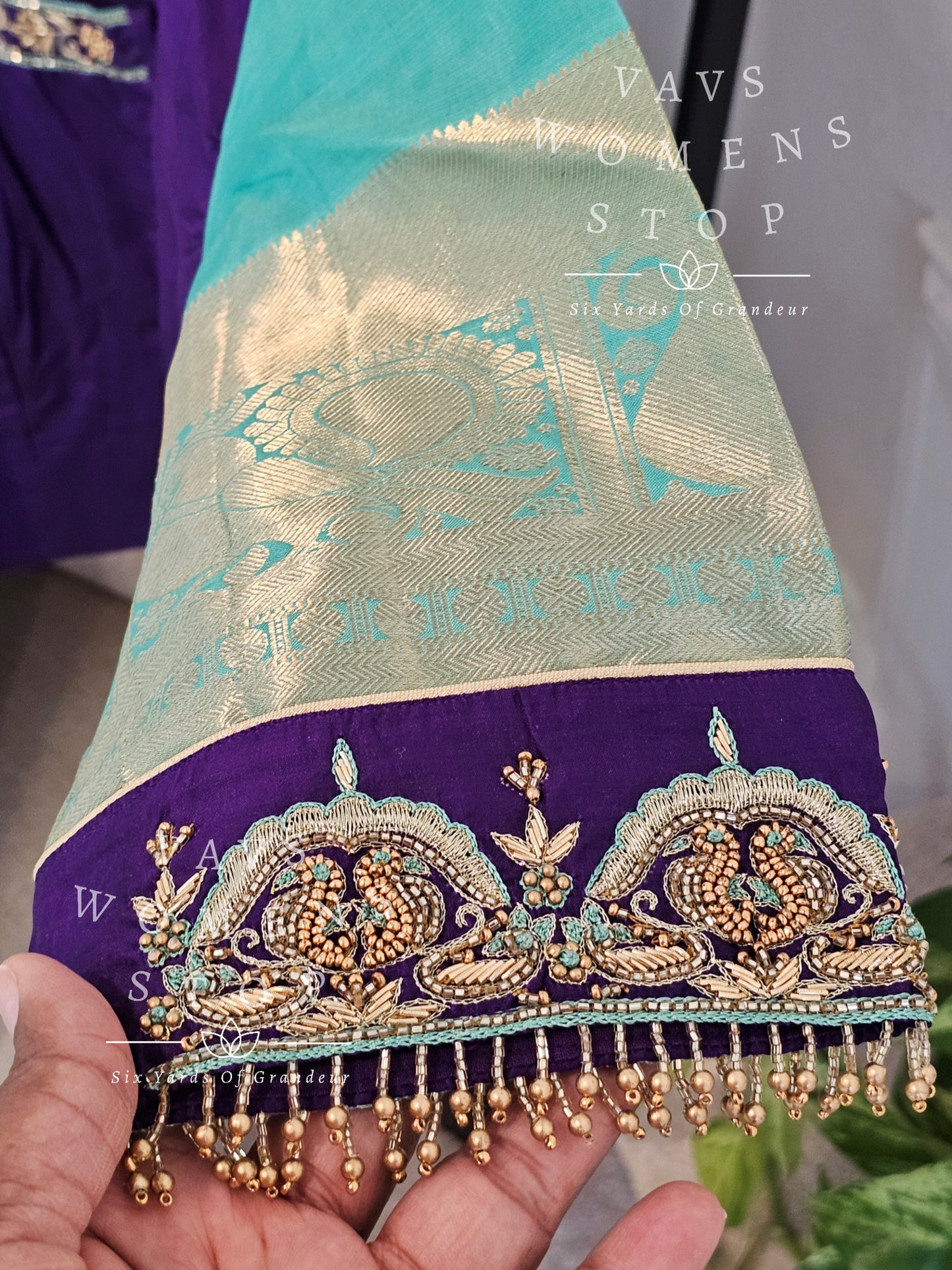 Pure Kanchi Pattu Soft Silk Saree -  Maggam Blouse