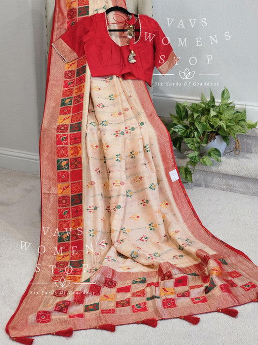 Munga Crepe Silk Patola Designer Saree - Blouse