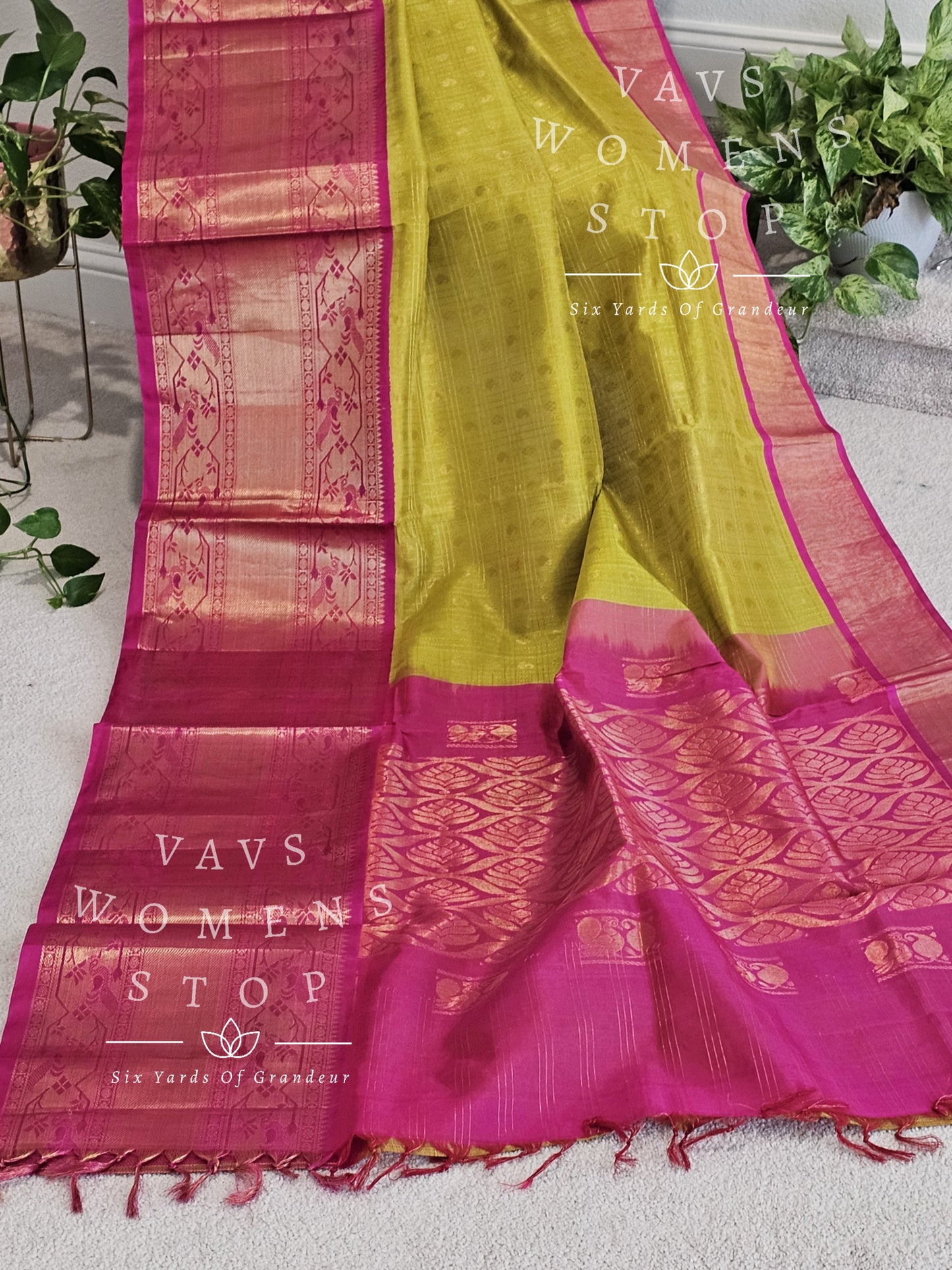 Pure Kuppadam Pattu Silk Cotton Paithani Border Saree - Blouse