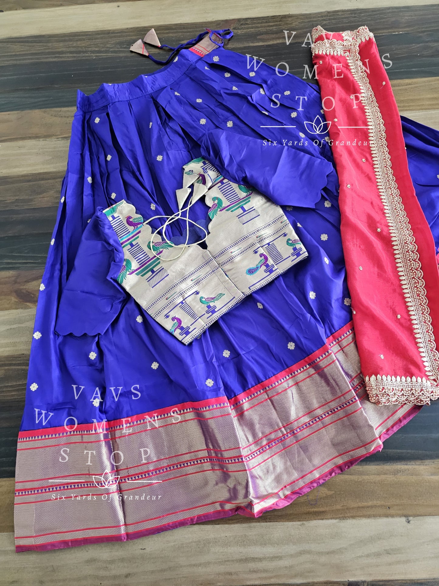 Semi Benarasi Paithani Lehenga / Langa Voni Set