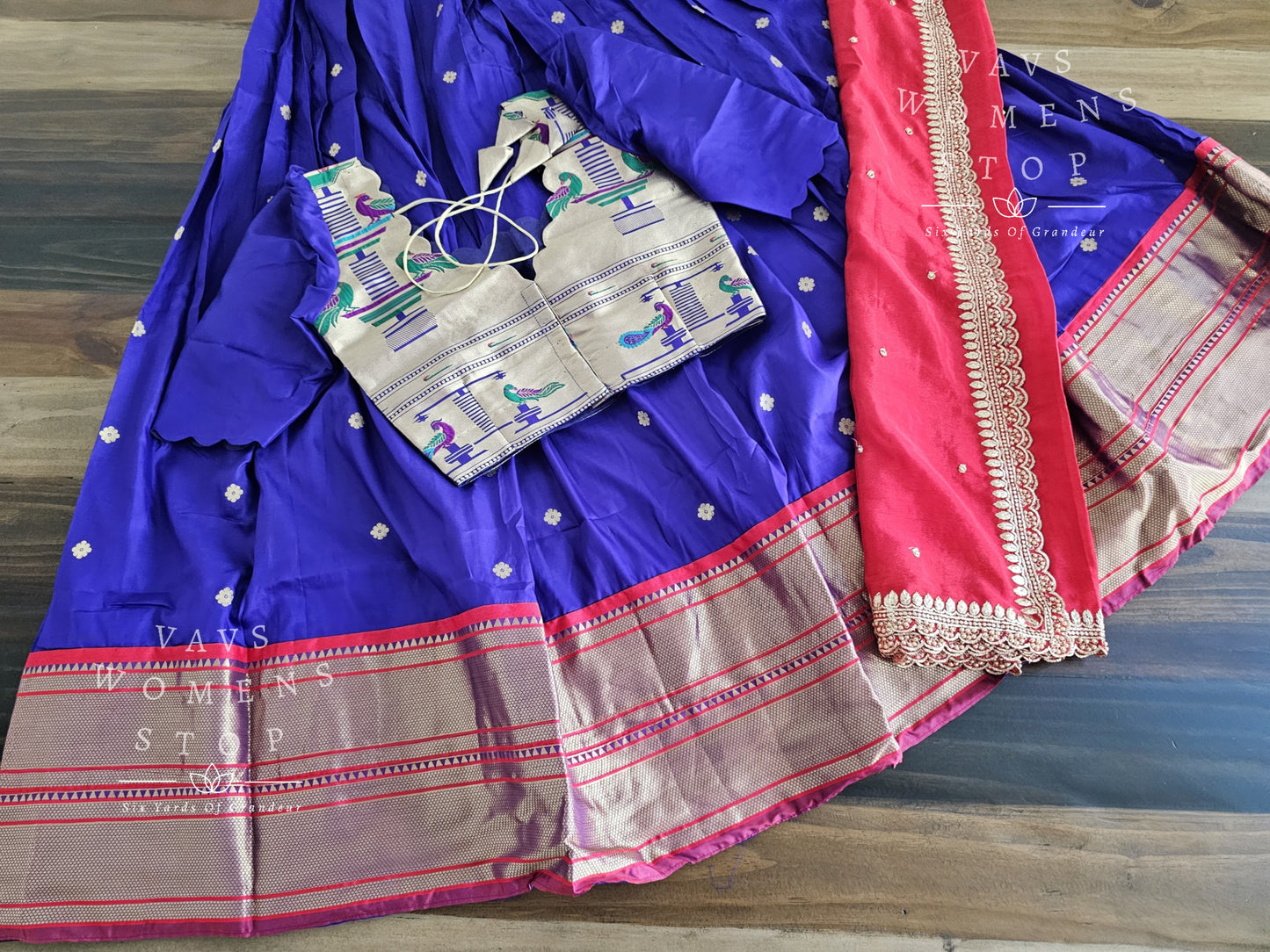 Semi Benarasi Paithani Lehenga / Langa Voni Set