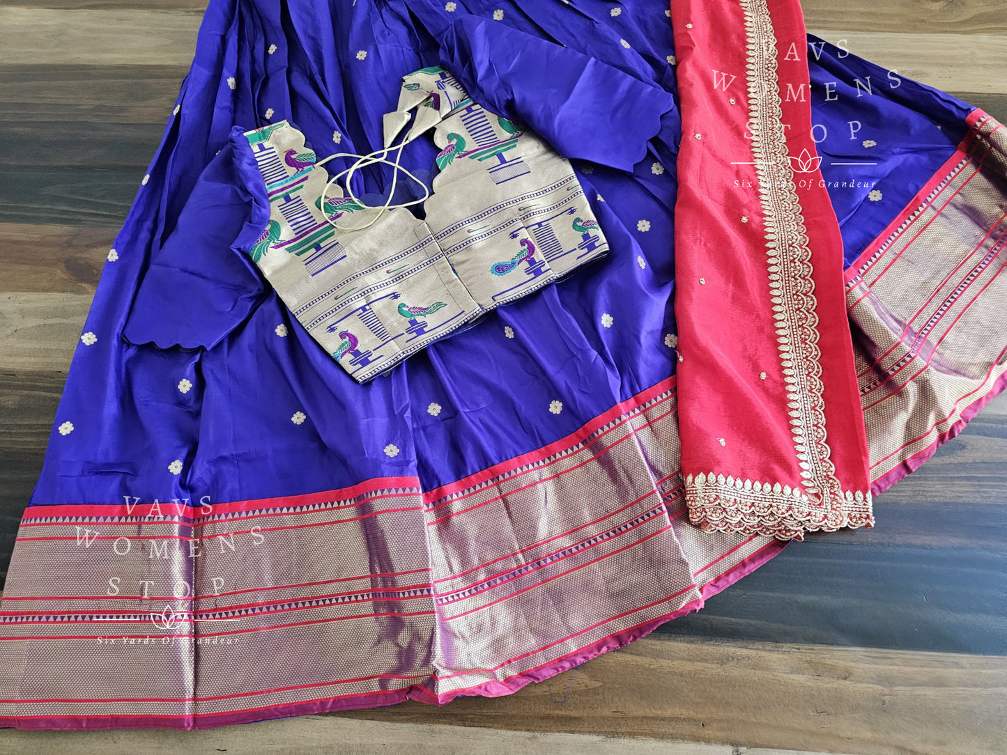 Semi Benarasi Paithani Lehenga / Langa Voni Set