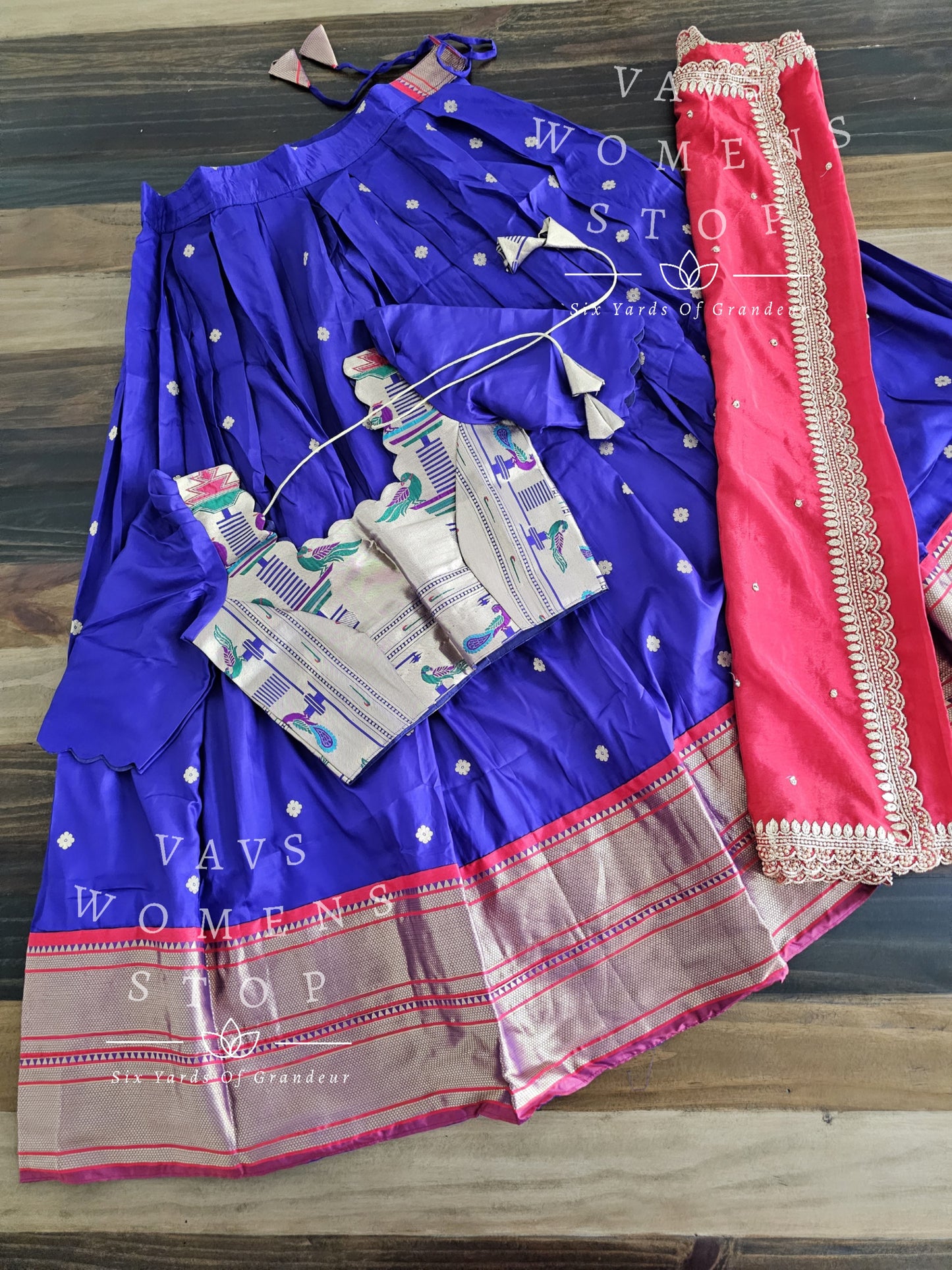 Semi Benarasi Paithani Lehenga / Langa Voni Set