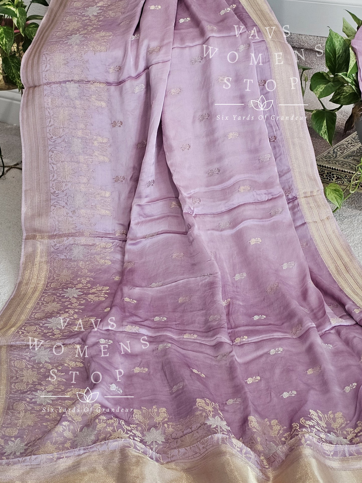 Mashru Satin Benarasi Silk Saree - Blouse