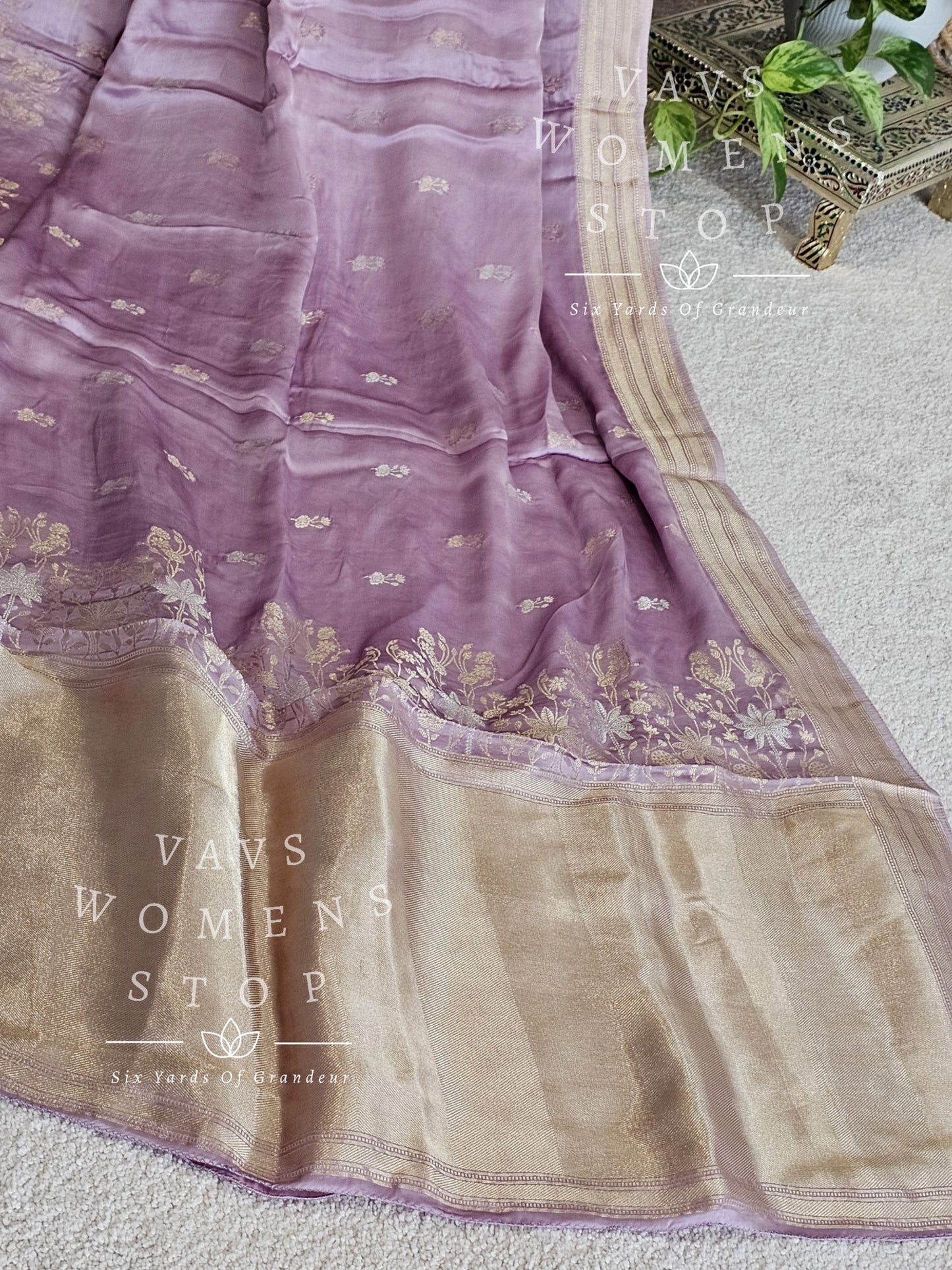 Mashru Satin Benarasi Silk Saree - Blouse