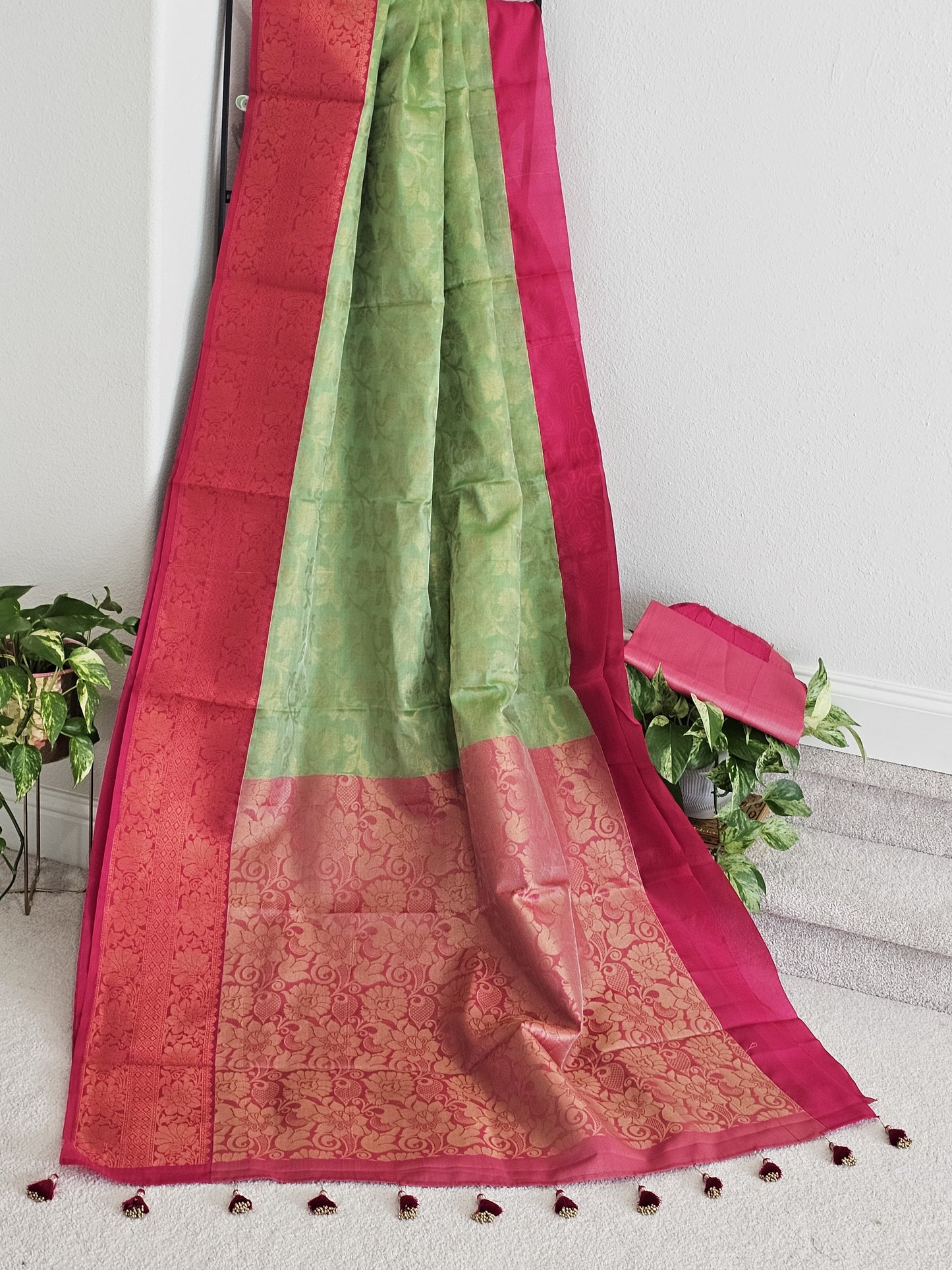 Chanderi Kuppadam Tissue Saree - Benarasi Blouse