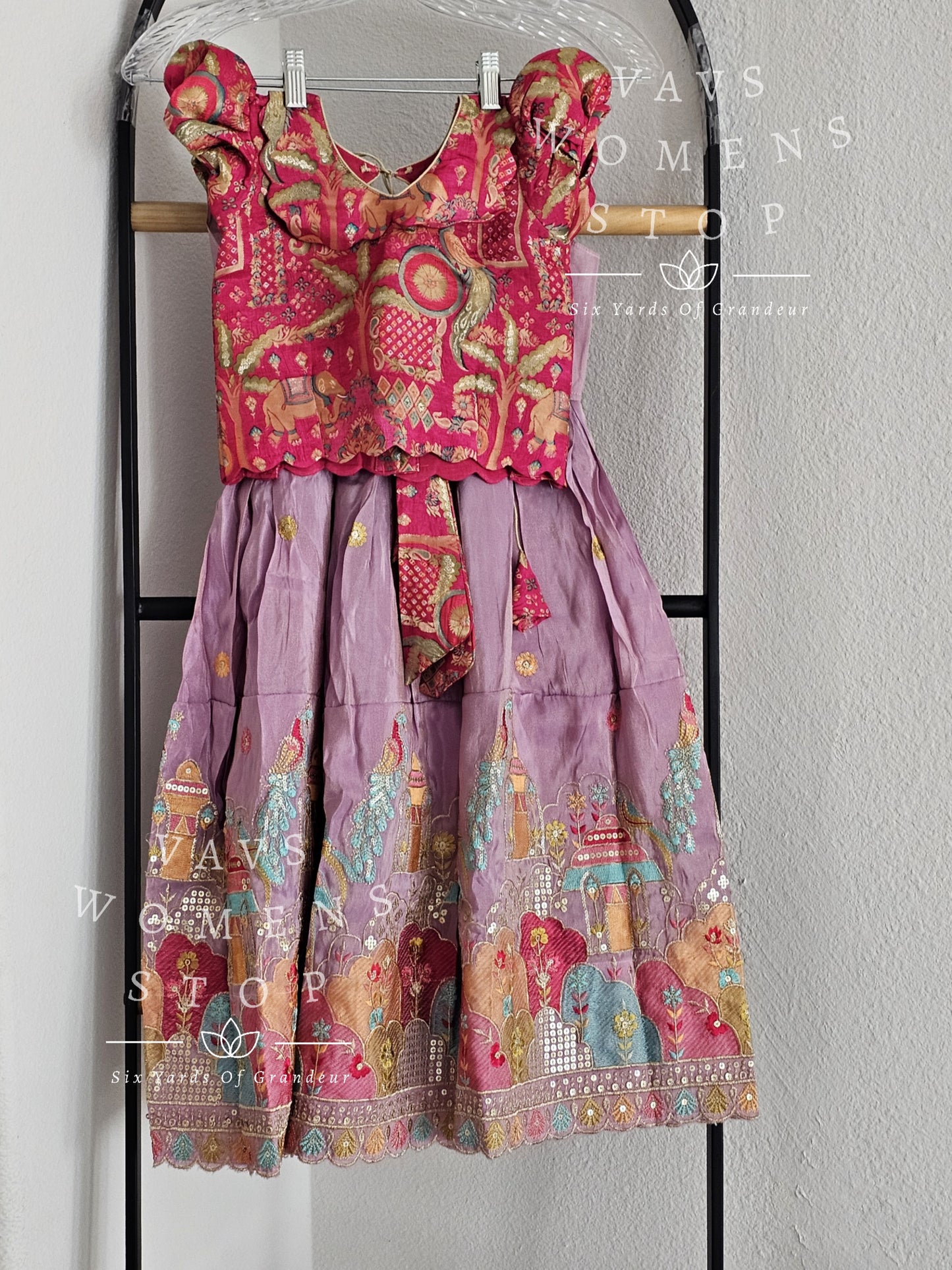 Munga Silk Tissue Lehenga - Blouse