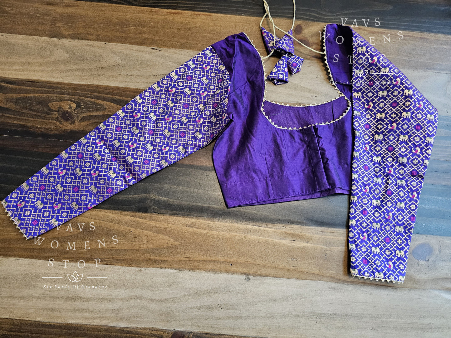 Full Sleeves Benarasi Blouse