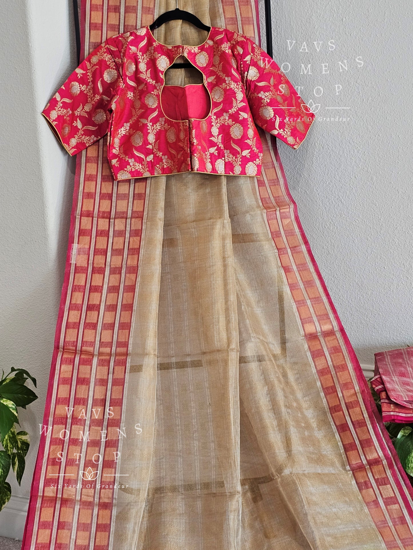 Pure Tussar Tissue  Saree - Benarasi Blouse