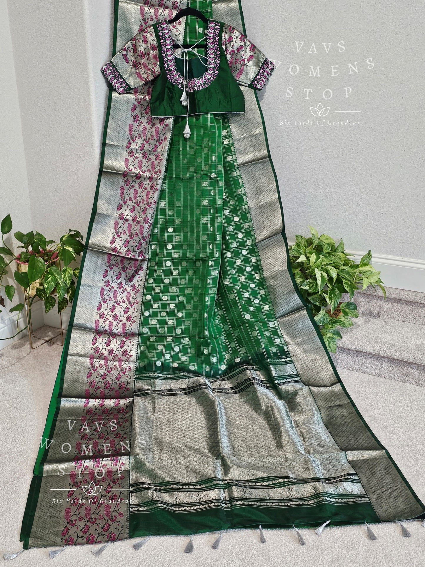 Pure Venkatagiri Pattu Paithani Border Saree - Maggam Blouse