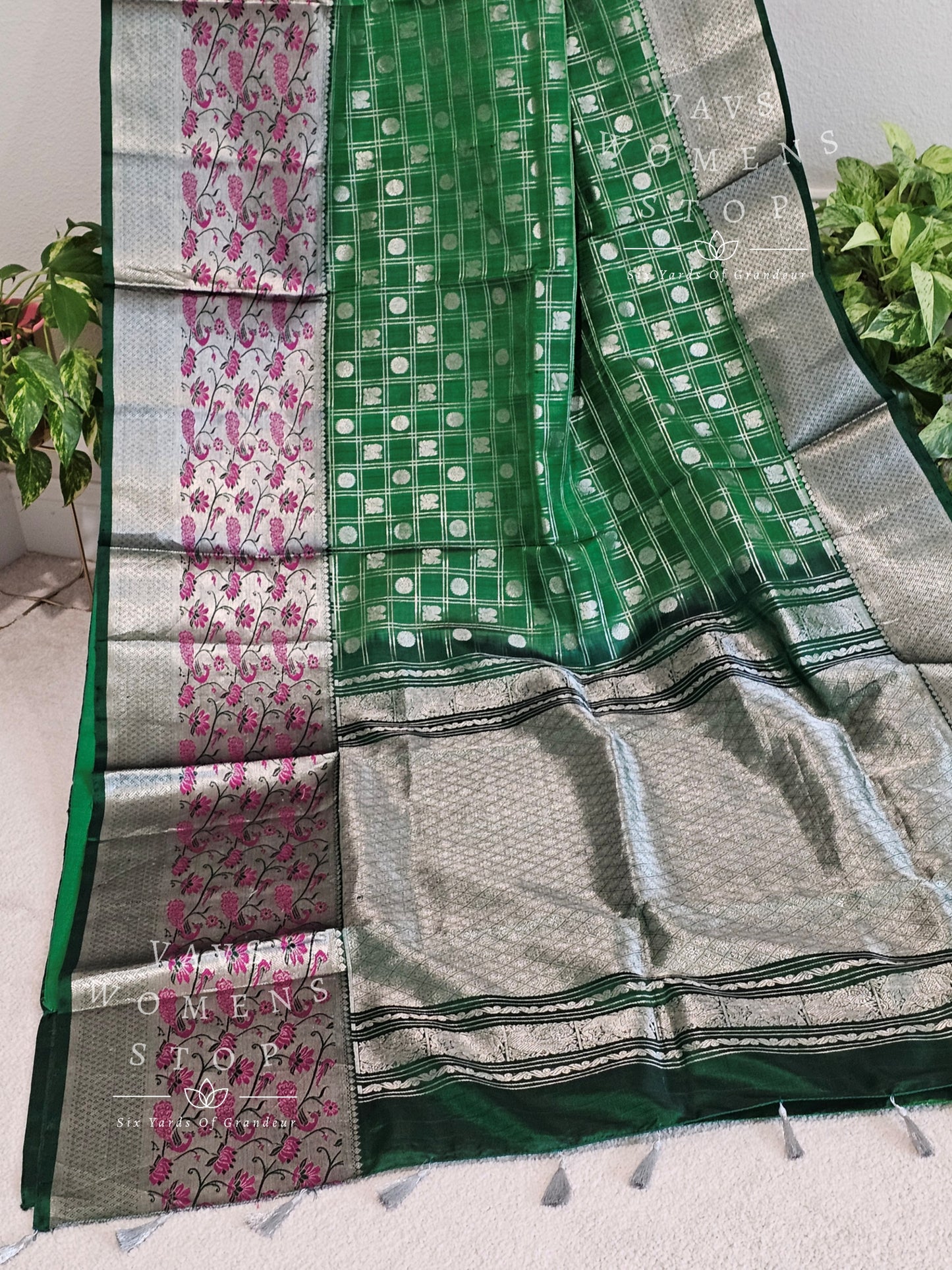 Pure Venkatagiri Pattu Paithani Border Saree - Maggam Blouse