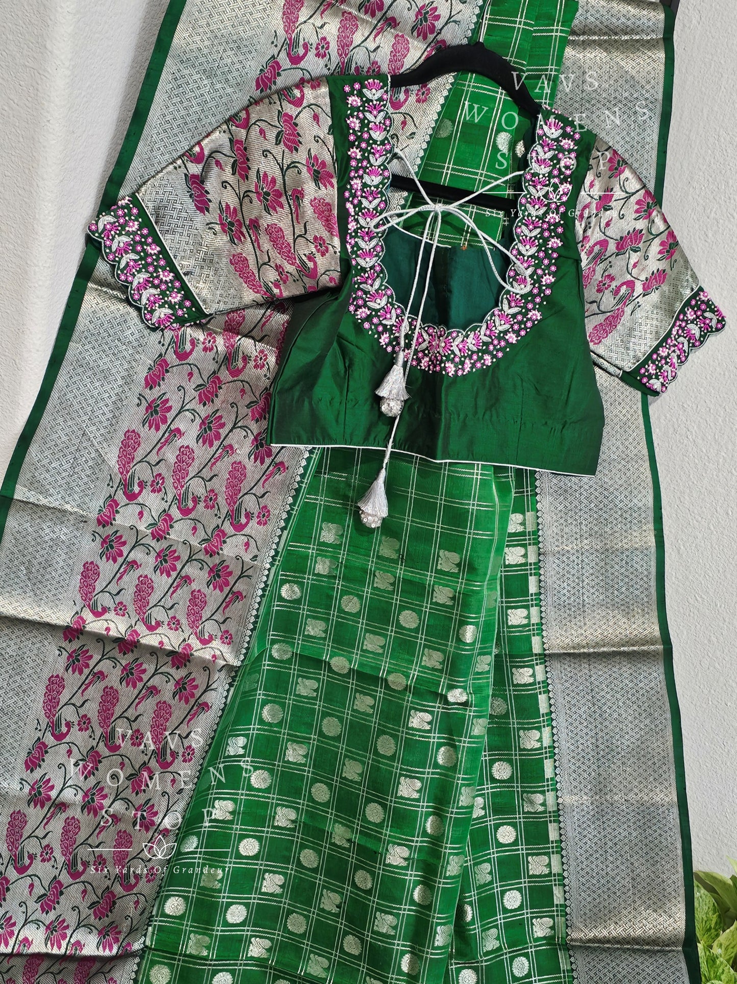 Pure Venkatagiri Pattu Paithani Border Saree - Maggam Blouse