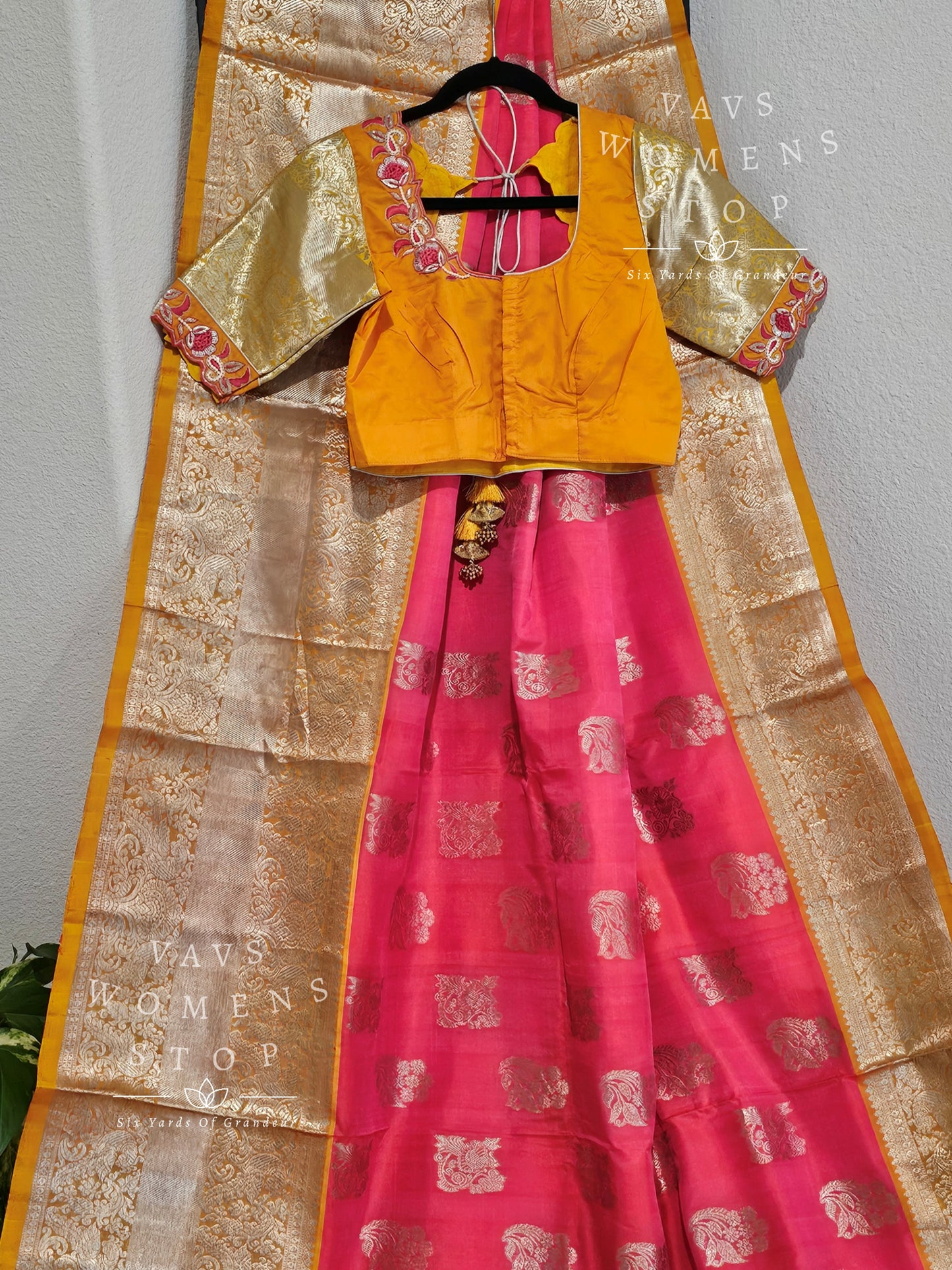 Pure Venkatagiri Pattu Saree - Blouse